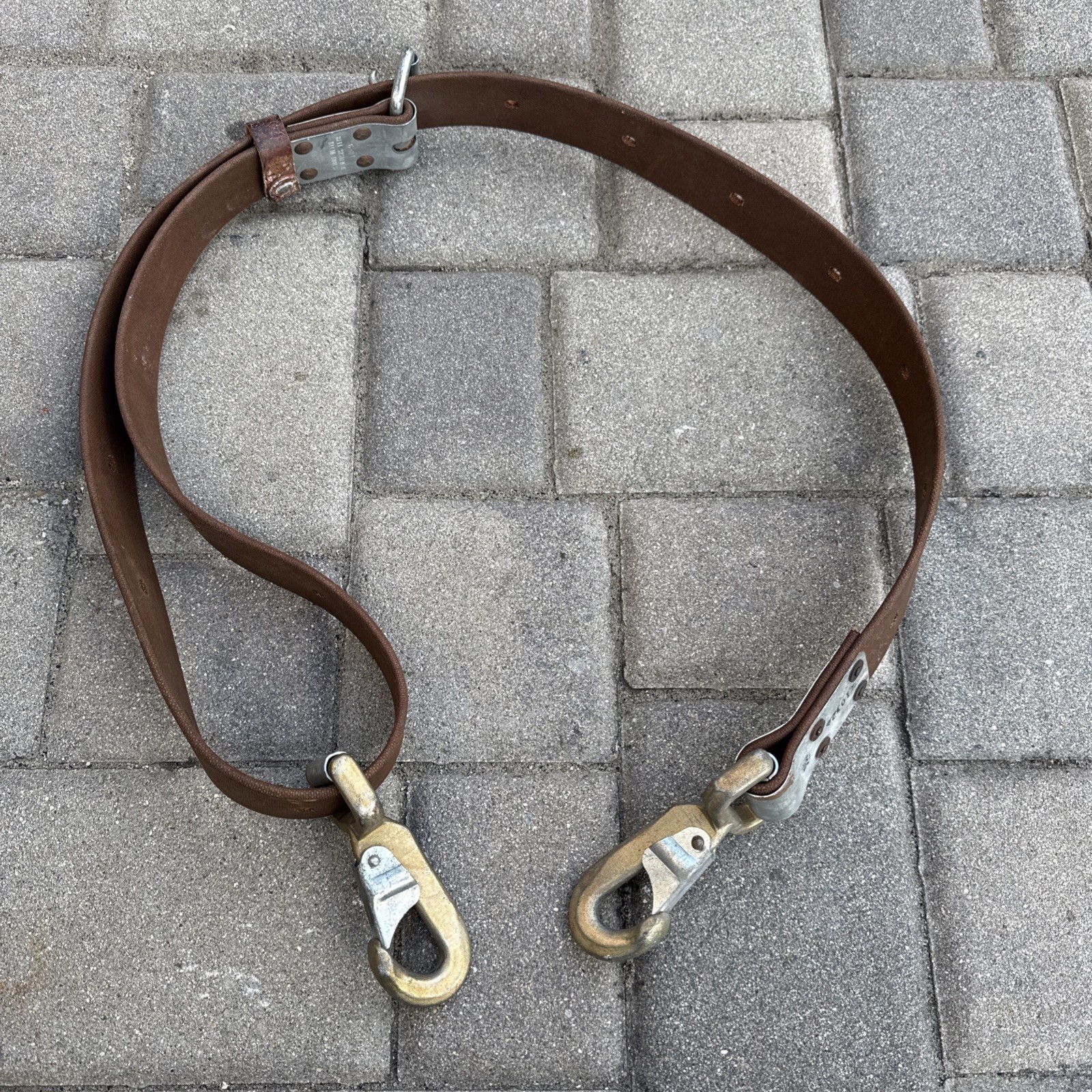 KLEIN TOOLS Bell System Climbing Lineman Secondary Safety Belt Positioning Strap