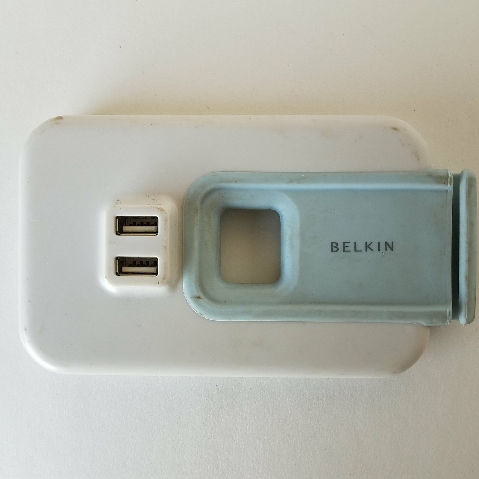 Belkin Hi-Speed USB 2.0 7-Port Hub Model # F5U307 White    F5U307 F5U307