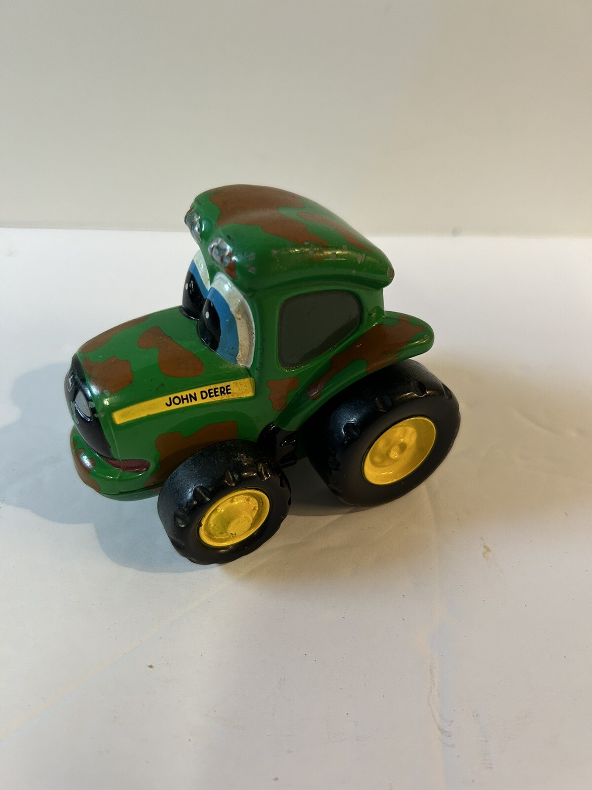 John Deere Diecast 2.5" Tall Green Brown Camo Rolling Tractor Toy w/ Eyes