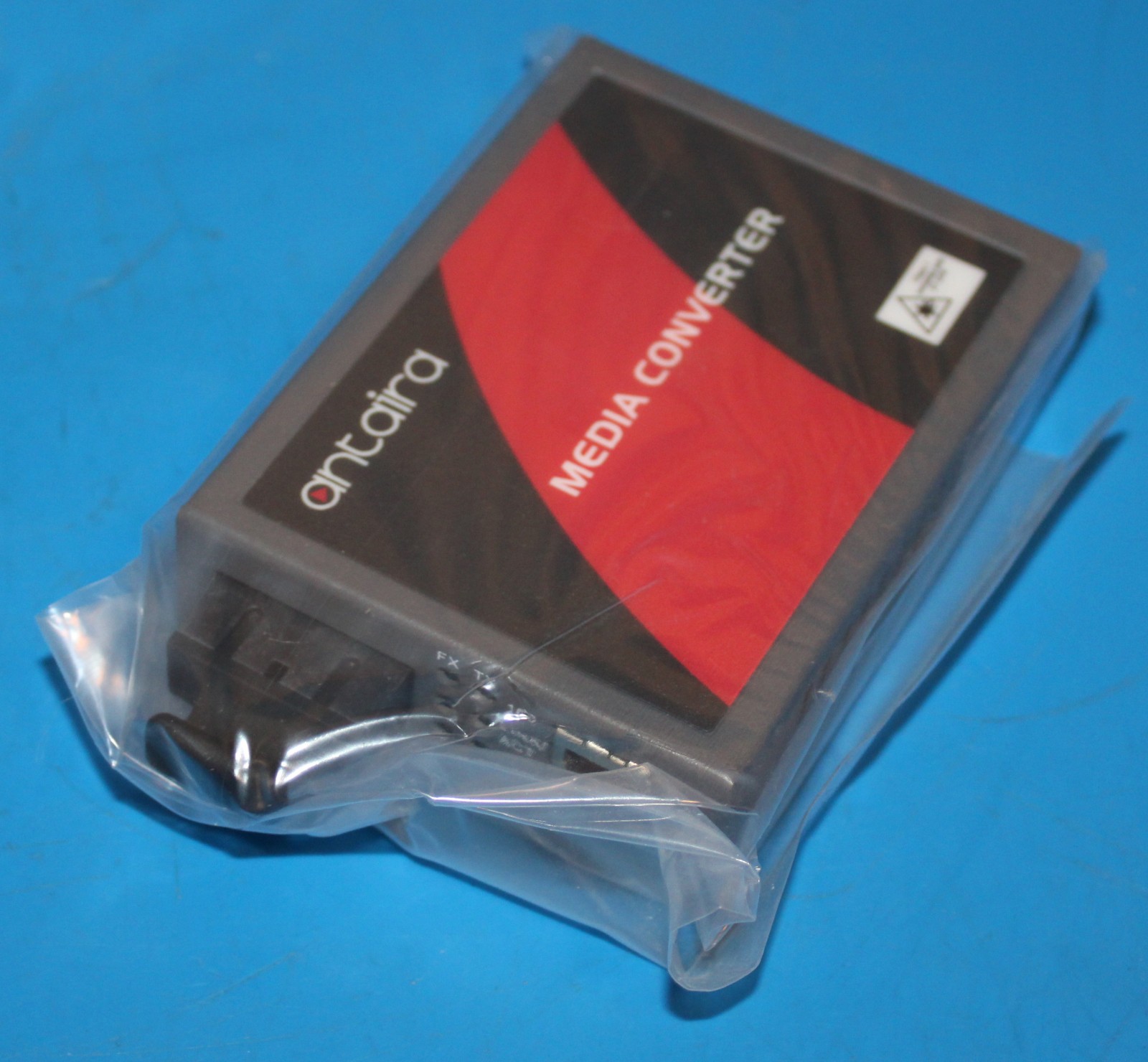 New Antaira Multi-mode FIBER MEDIA CONVERTER & Power Supply FCU-100SC