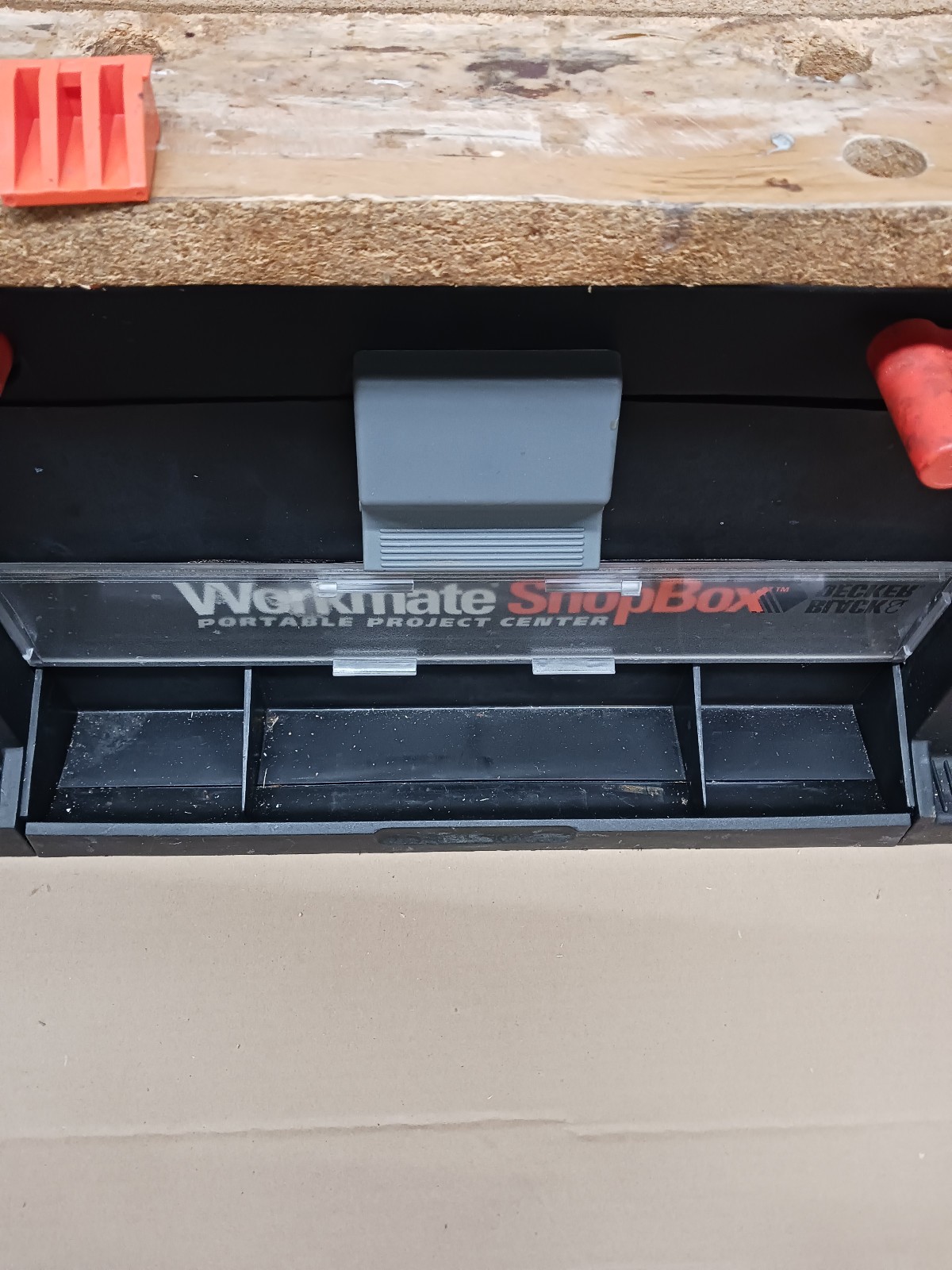 Black & Decker WORKMATE Shop Box Portable Project Center w/ 4 Peg Stops - Nice