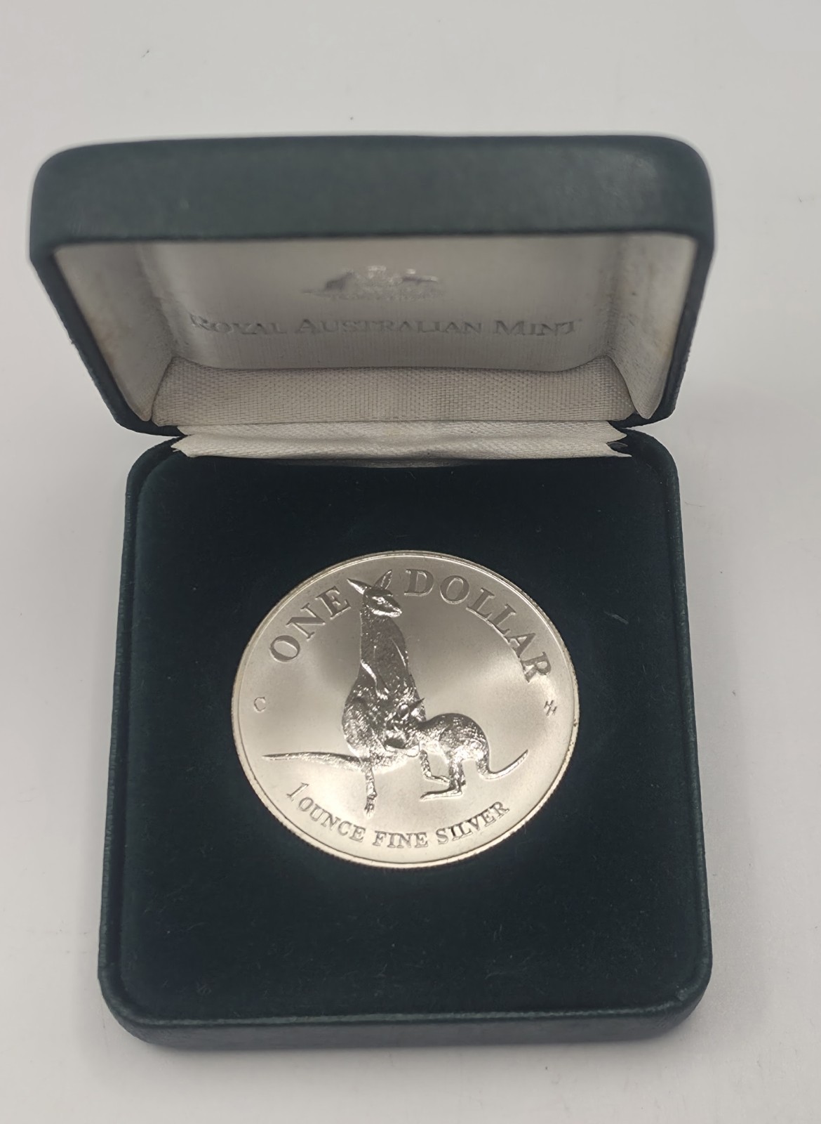 1996 Australia One Dollar Silver Kangaroo 1oz Proof Coin with COA & Box