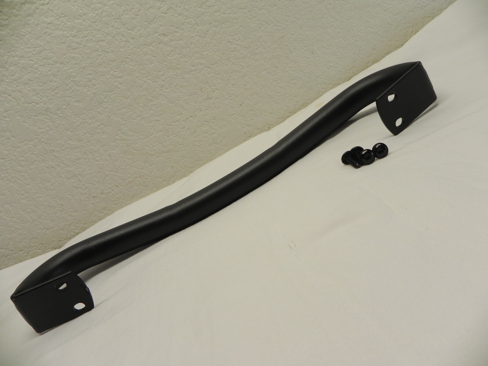 Snap-On Roll Cab Side Handle w/4 Bolts 17'' Long Black (Fits Multiple Units)