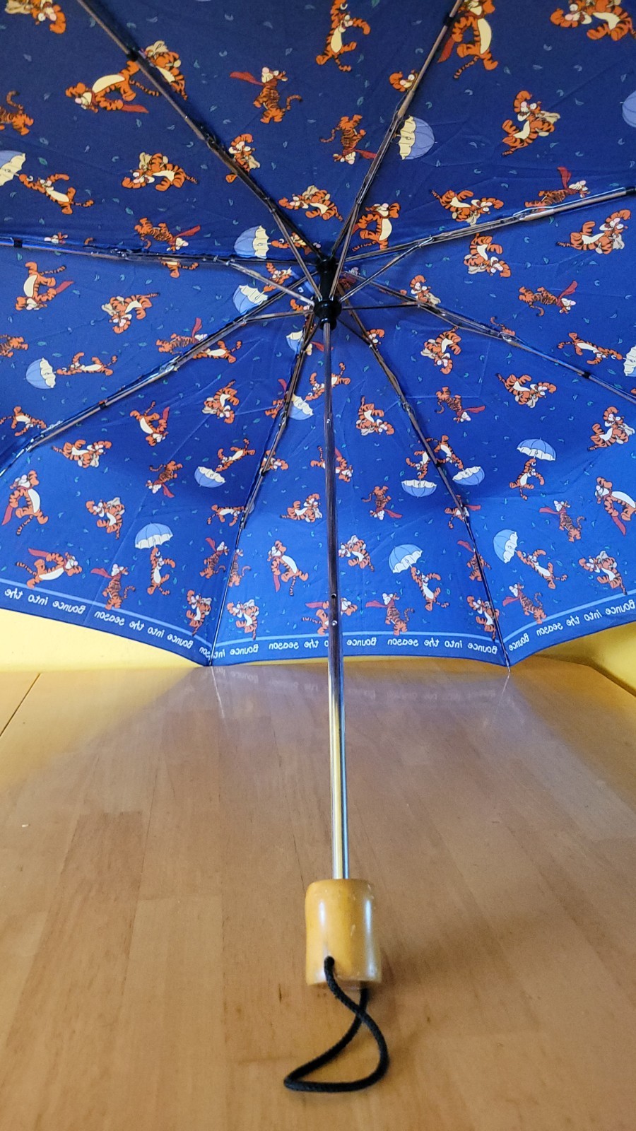 Disney Store Tigger Compact Folding Umbrella Blue, Manual All-Over Print