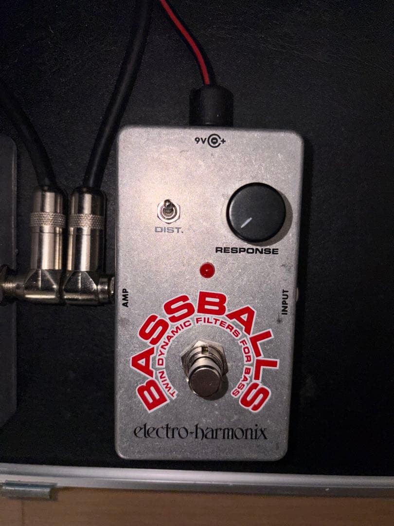 Electro-Harmonix BASSBALLS Bass Filter Effect Pedal Used with Box