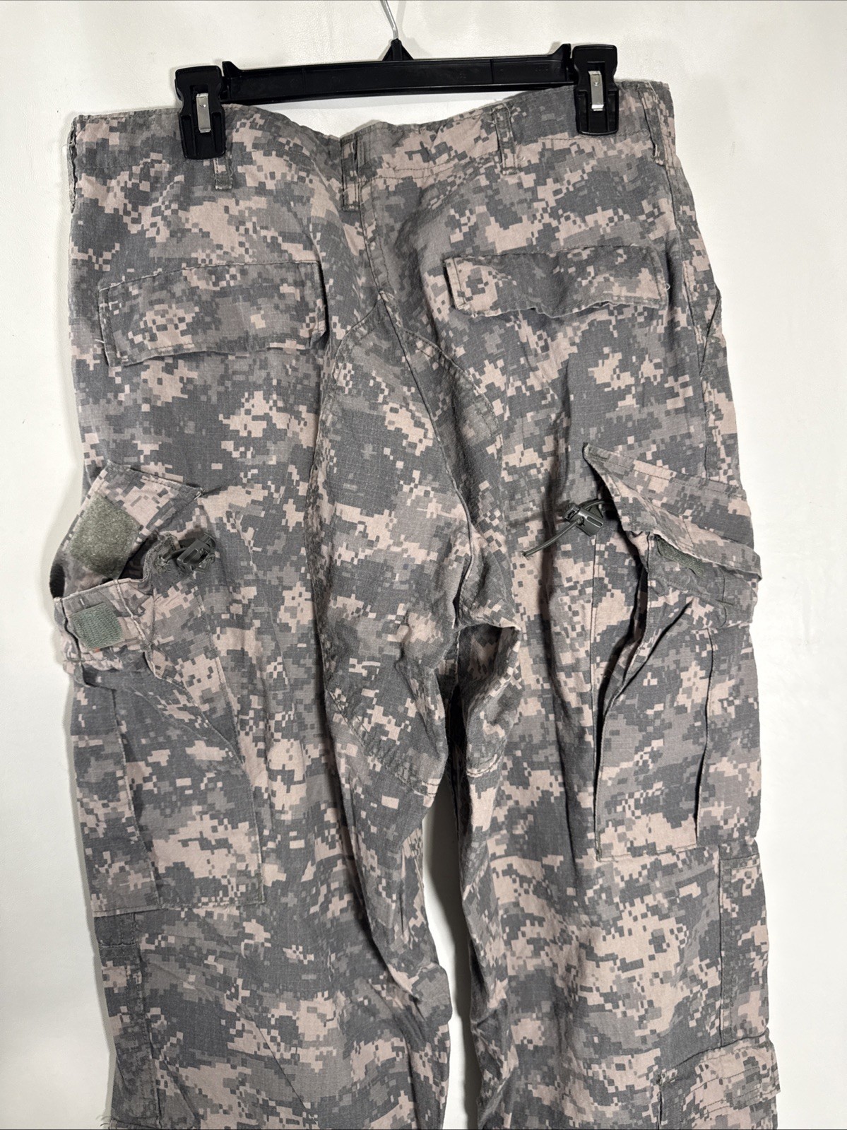 US Army Combat Uniform Trousers Digital Camo Pants Size Medium-Reg SPM100-05-D-