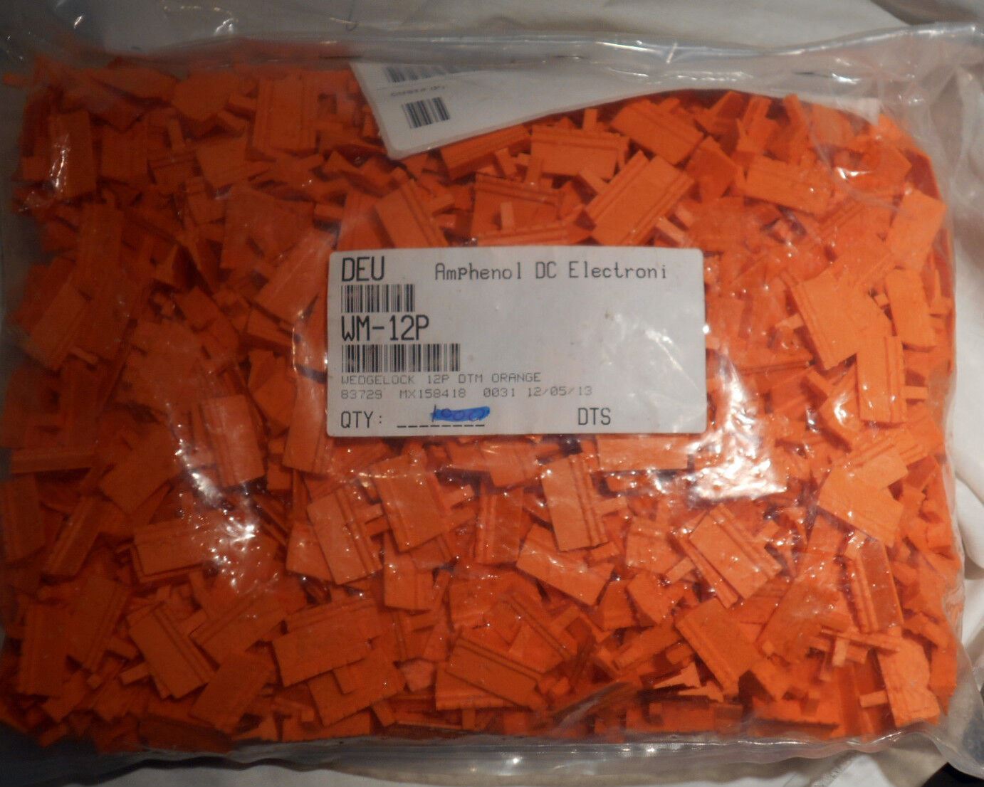 100 PIECES NEW, DEUTSCH WM-12P, DTM - Wedgelock, 12 Contact, Receptacle