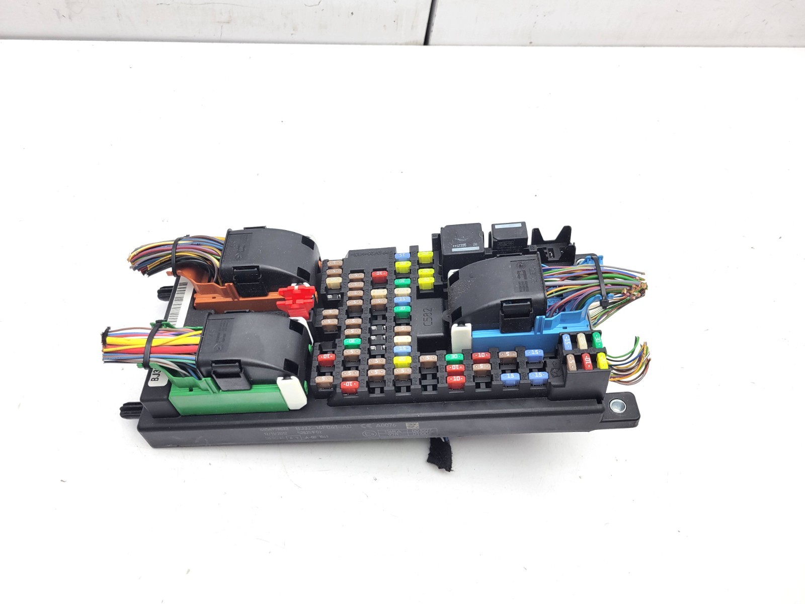RANGE ROVER EVOQUE L538 2012 FUSE RELAY BOX BJ32-14F041-AD 2.2 DIESEL