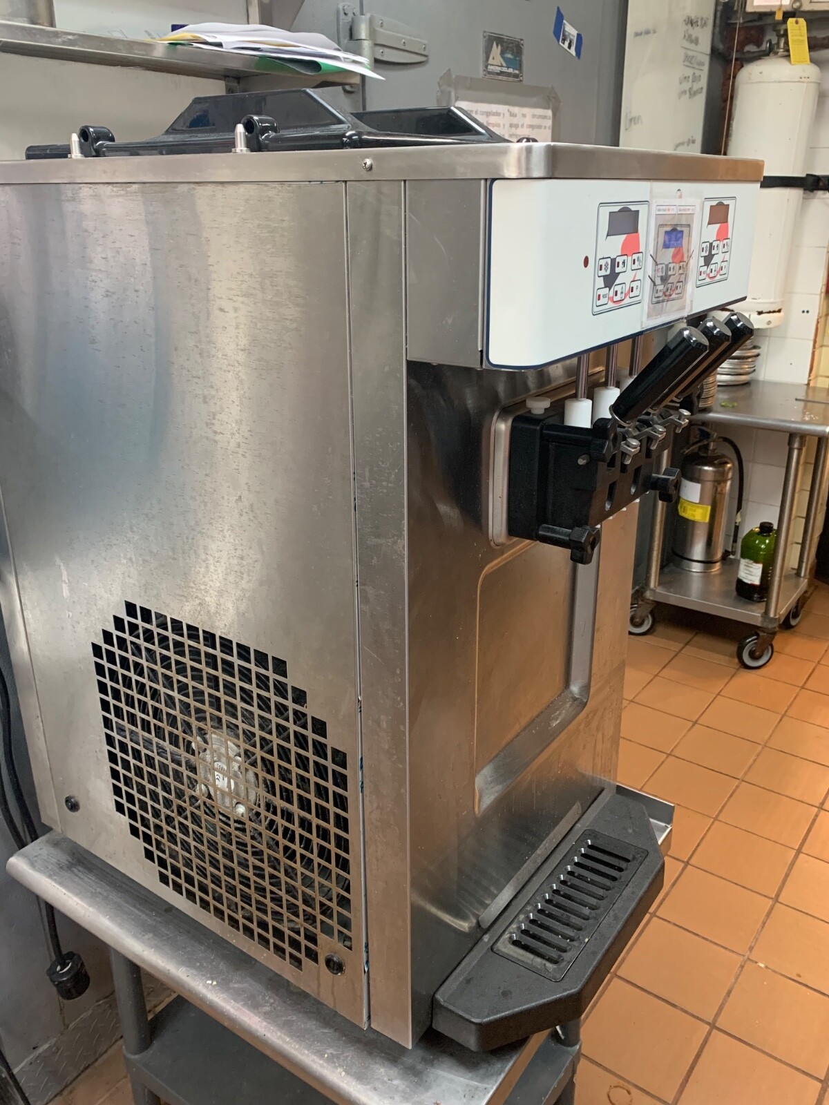 Soft Serve Countertop Ice Cream Machine Single Phase,Air cool