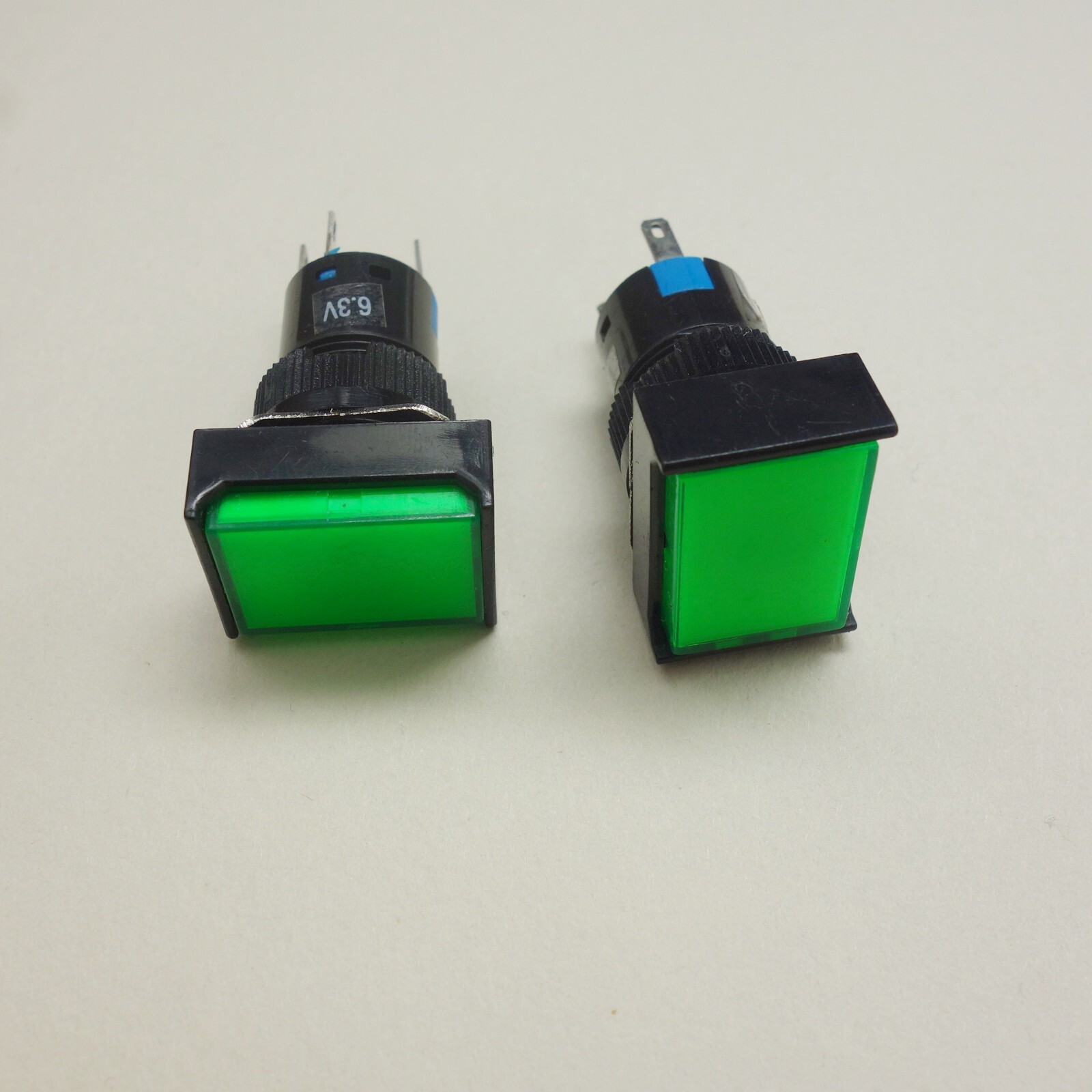 2PCS 16MM Retangular Green LED ILLUMINATED Momentary PUSH BUTTON 2NO/2NC 2POLES