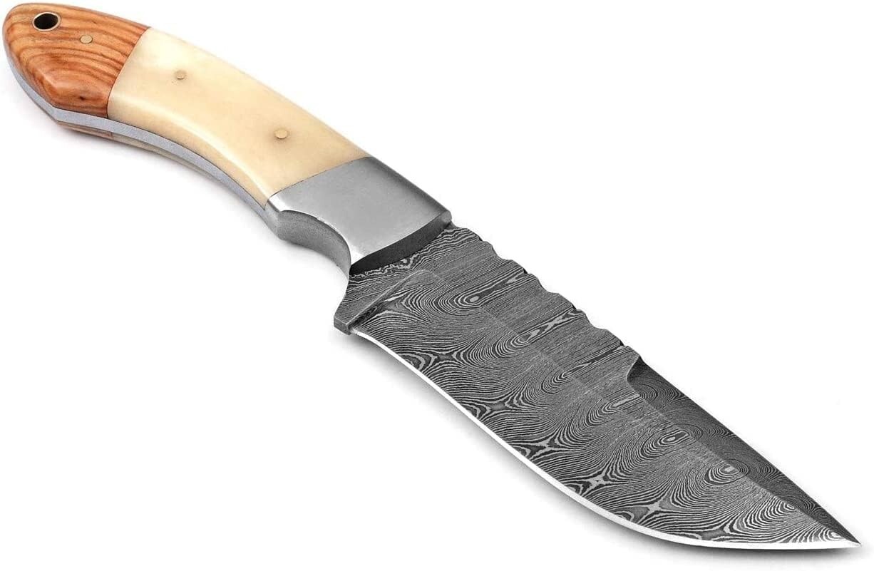 Custom Handmade Damascus Steel Hunting Skinning Knife with Leather Sheath - 1312