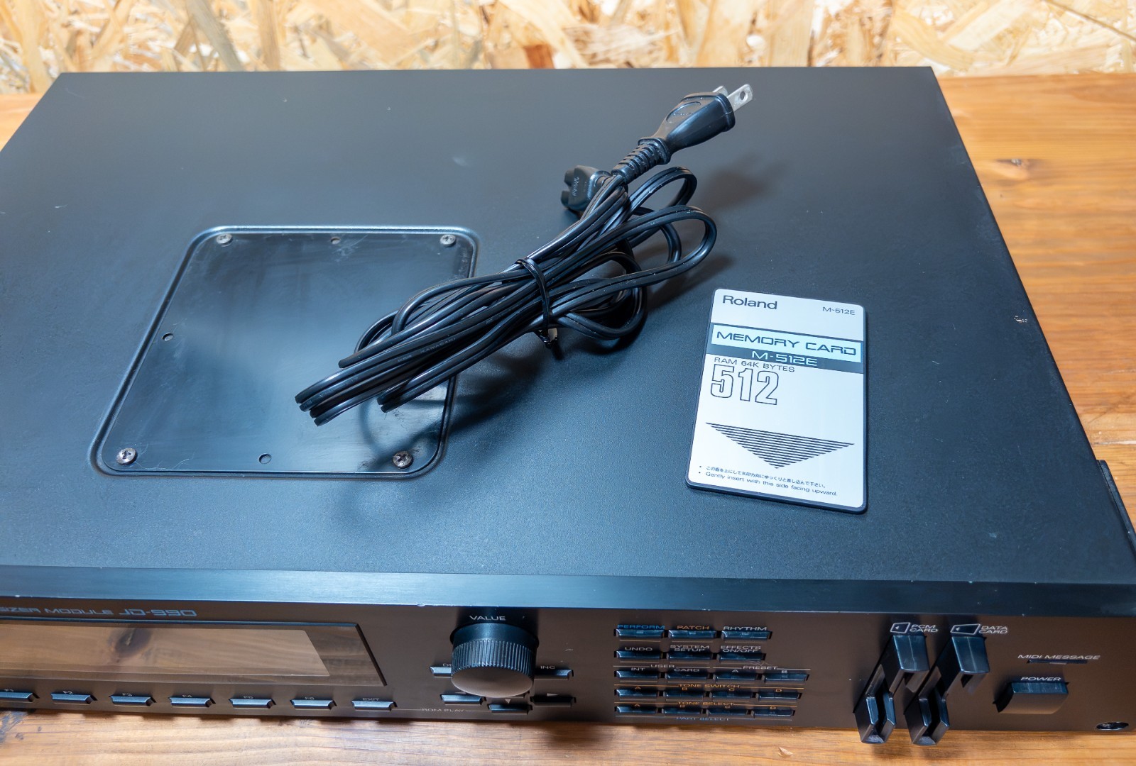 Roland JD-990 Super JD Synthesizer Module w/ Memory Card & Power Cable