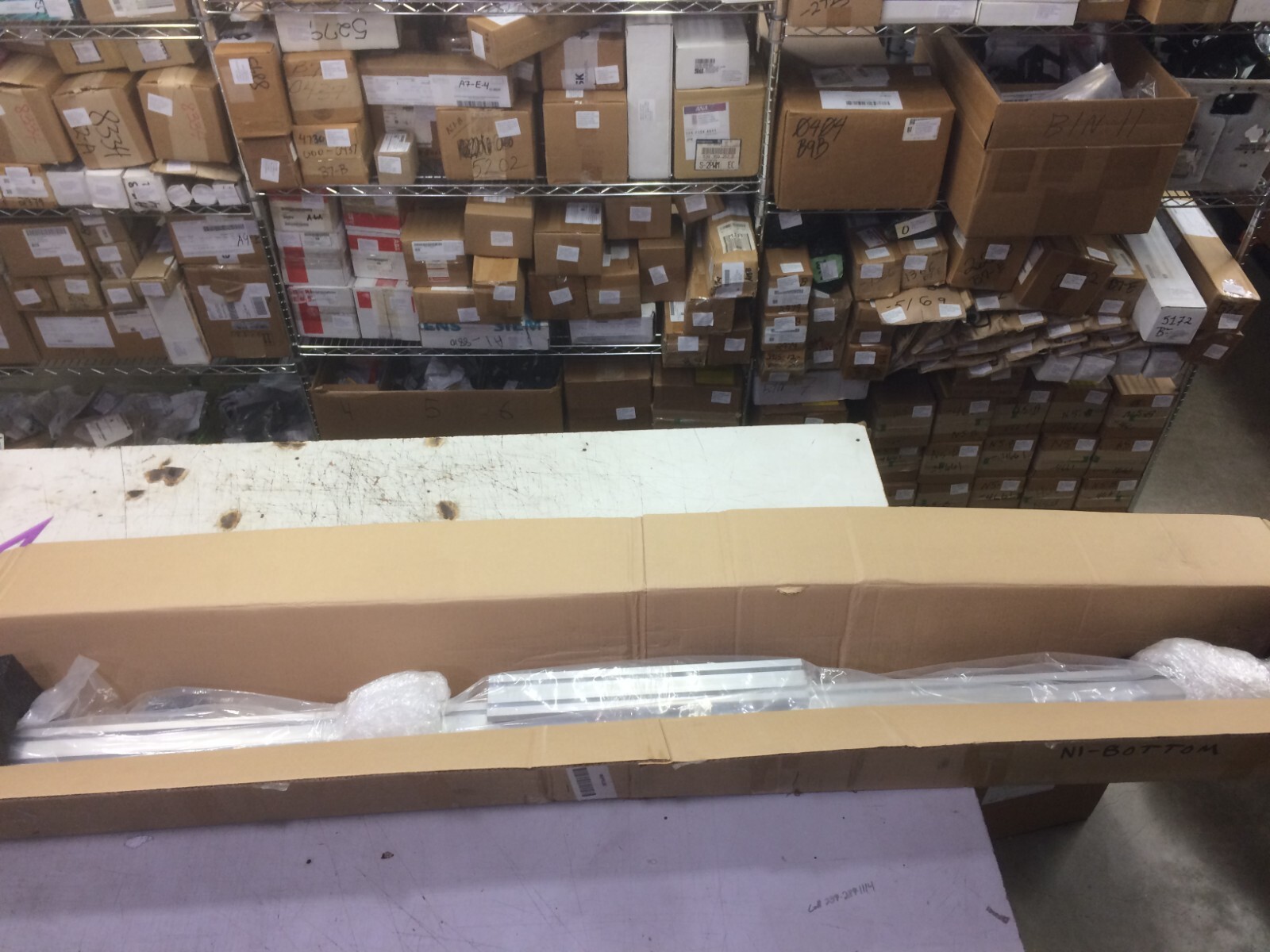 MACRON DYNAMICS LINEAR AXIS ACTUATOR APROX  80" RAIL W 20" CARRIAGE 10935B01