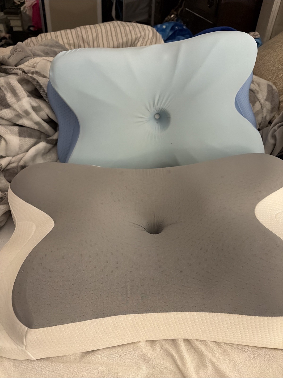 Orthopedic Aepna Memory Foam Pillow x2!!!!!!! ———