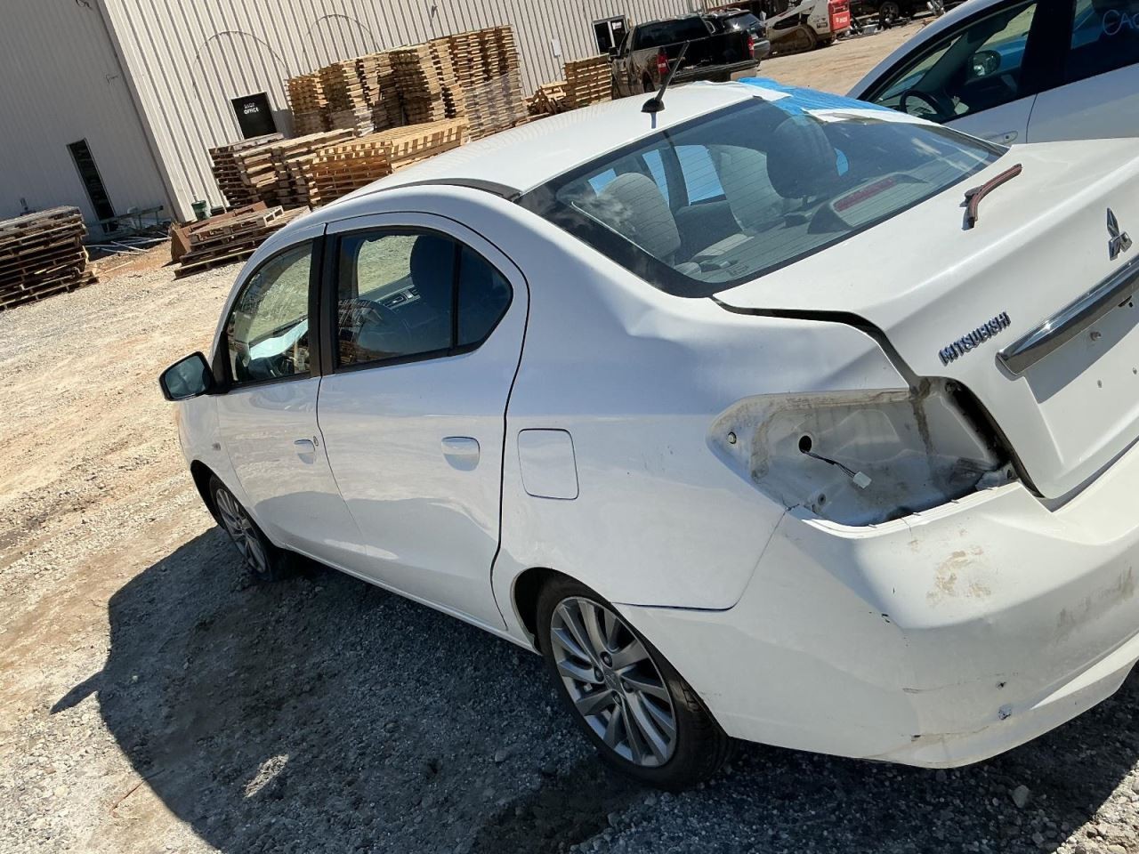 MIRAGE 2018 Glove Box 4998983