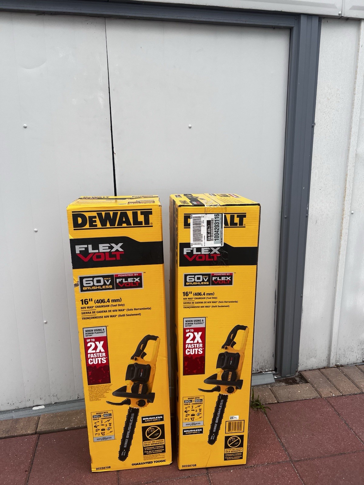 DeWALT FLEXVOLT DCCS670B 60V MAX Cordless Chainsaw (Tool Only)