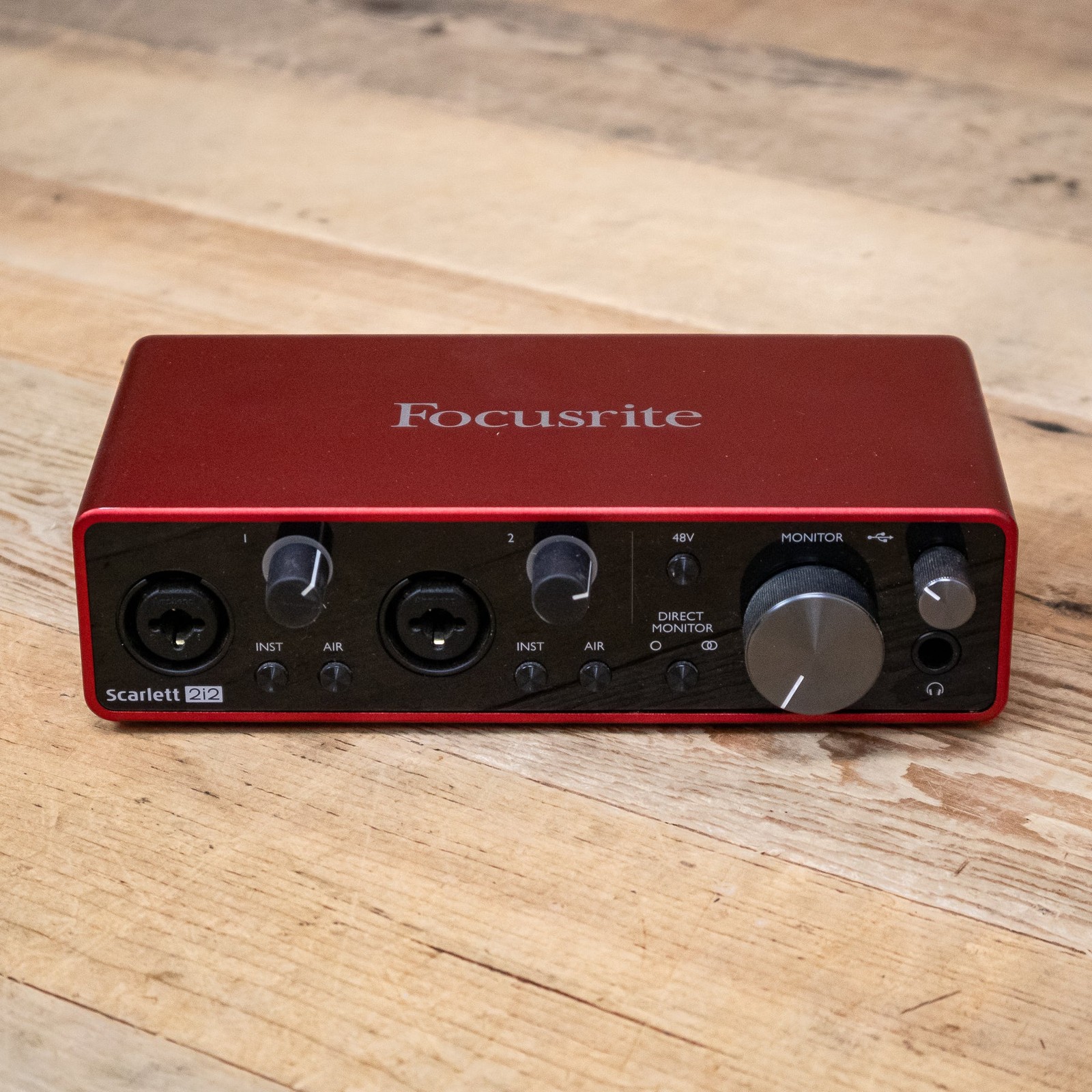 Focusrite Scarlett 2i2 (3rd Gen) USB Audio Interface Studio Recording U285655