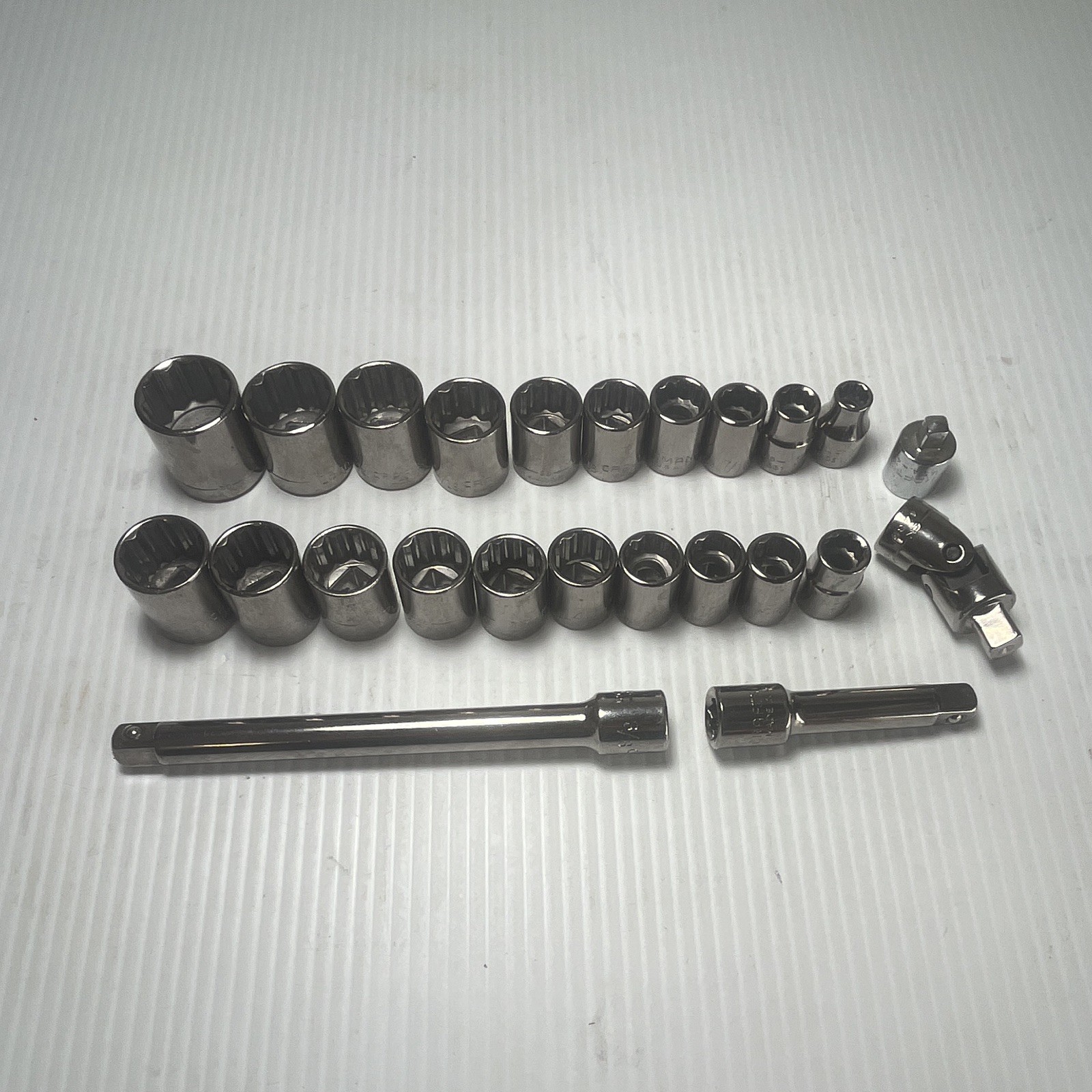 Craftsman 3/8 Drive 12pt Metric & SAE Socket Sets. Made In USA 24pcs