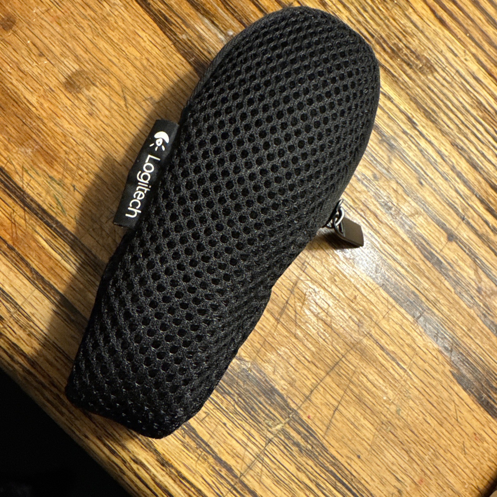 Logitech R400 Laser Presentation Remote/Mouse USB - Black w/ travel case