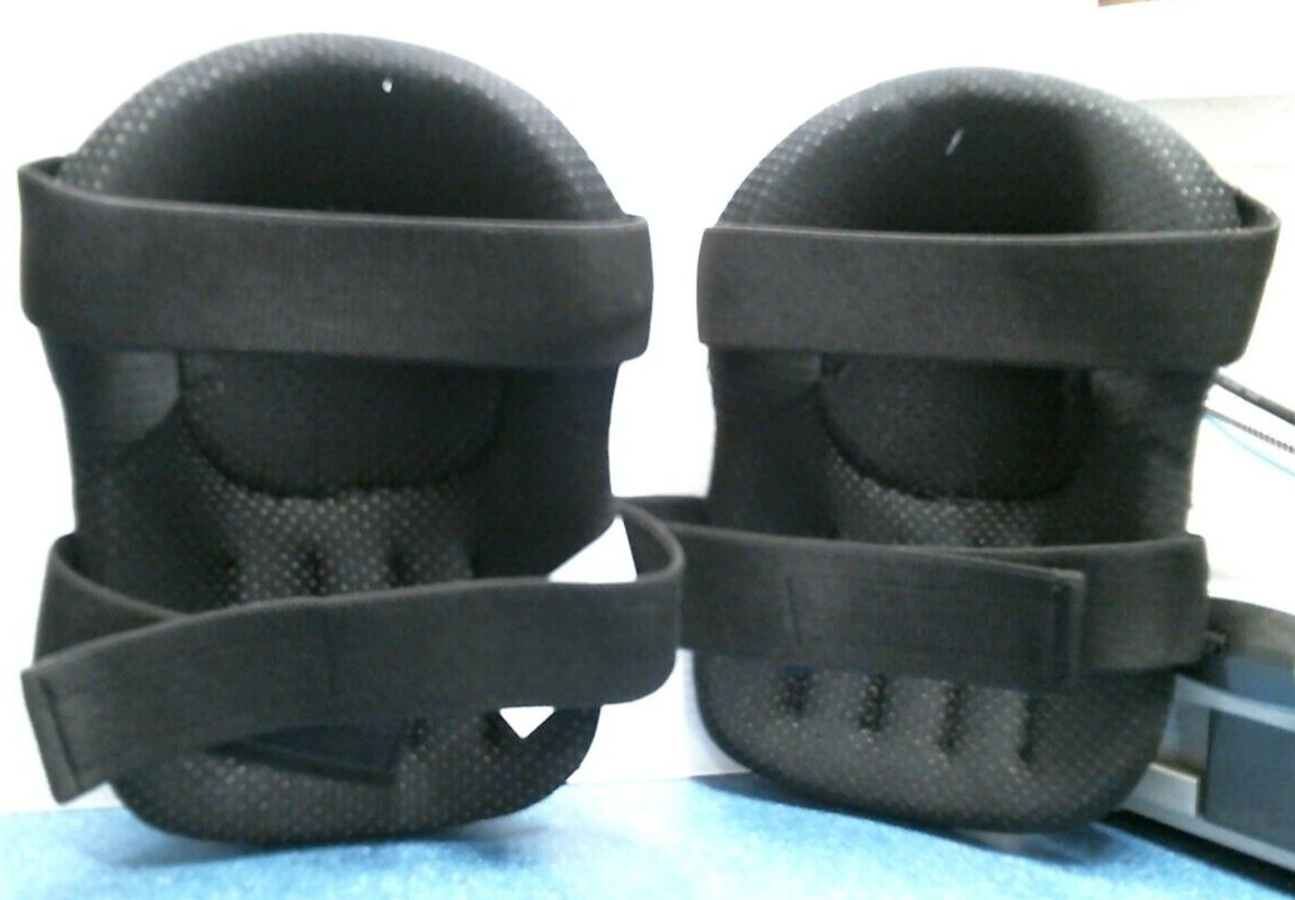 CLC Black Knee Pads (01230) FS