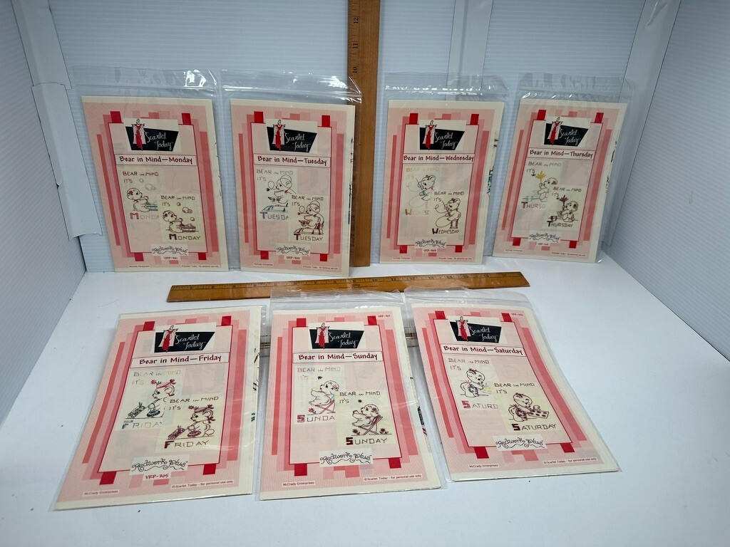 Redwork Plus Bear in Mind Pattern Days of the Week PAPER PATTERN NEW VTG