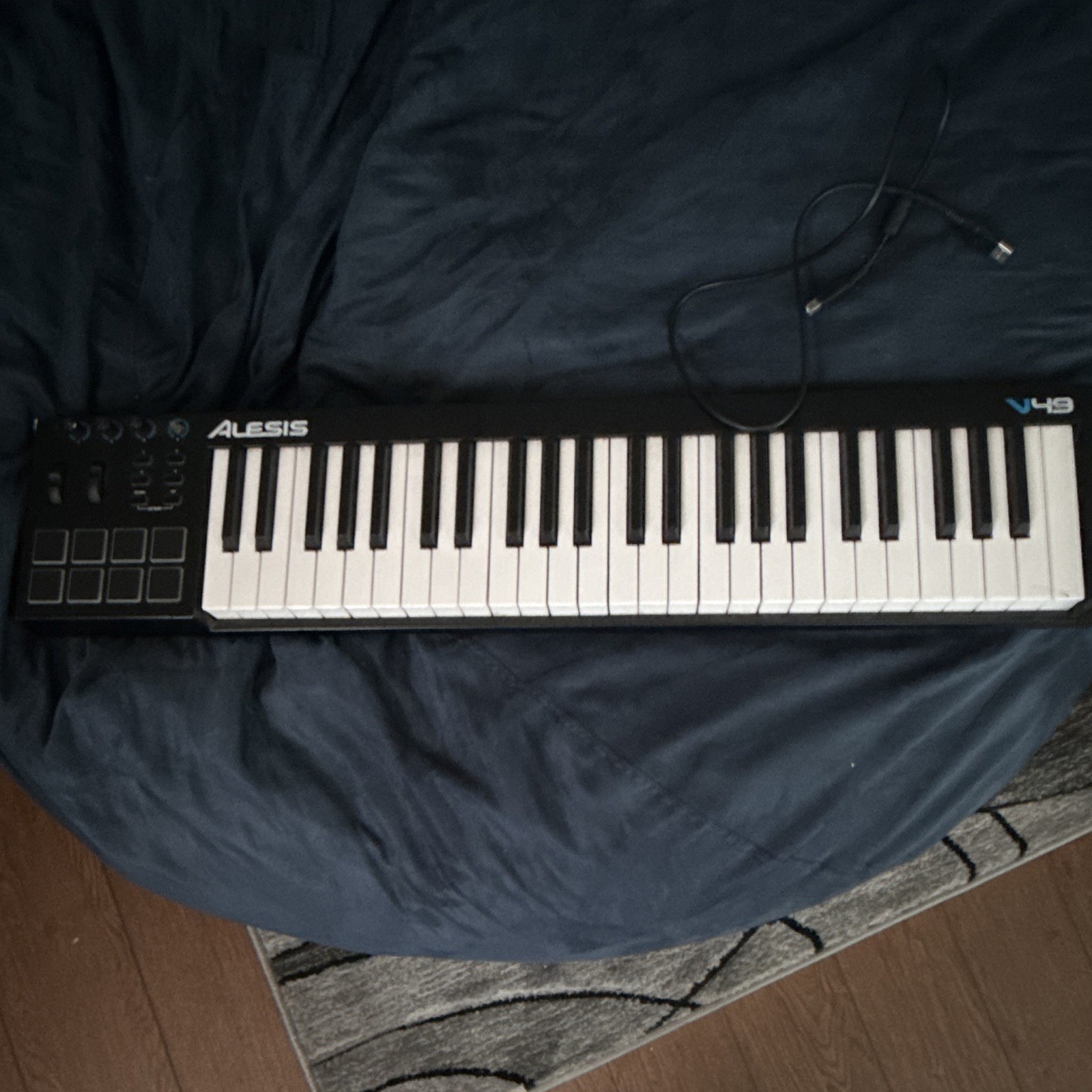 Alesis V49 49-Key USB MIDI Keyboard OBO