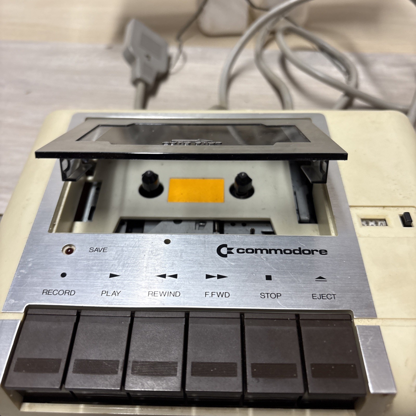 C2N Datasets Unit Model 1530 Commodore Computer With Box No Manuals UNTESTED