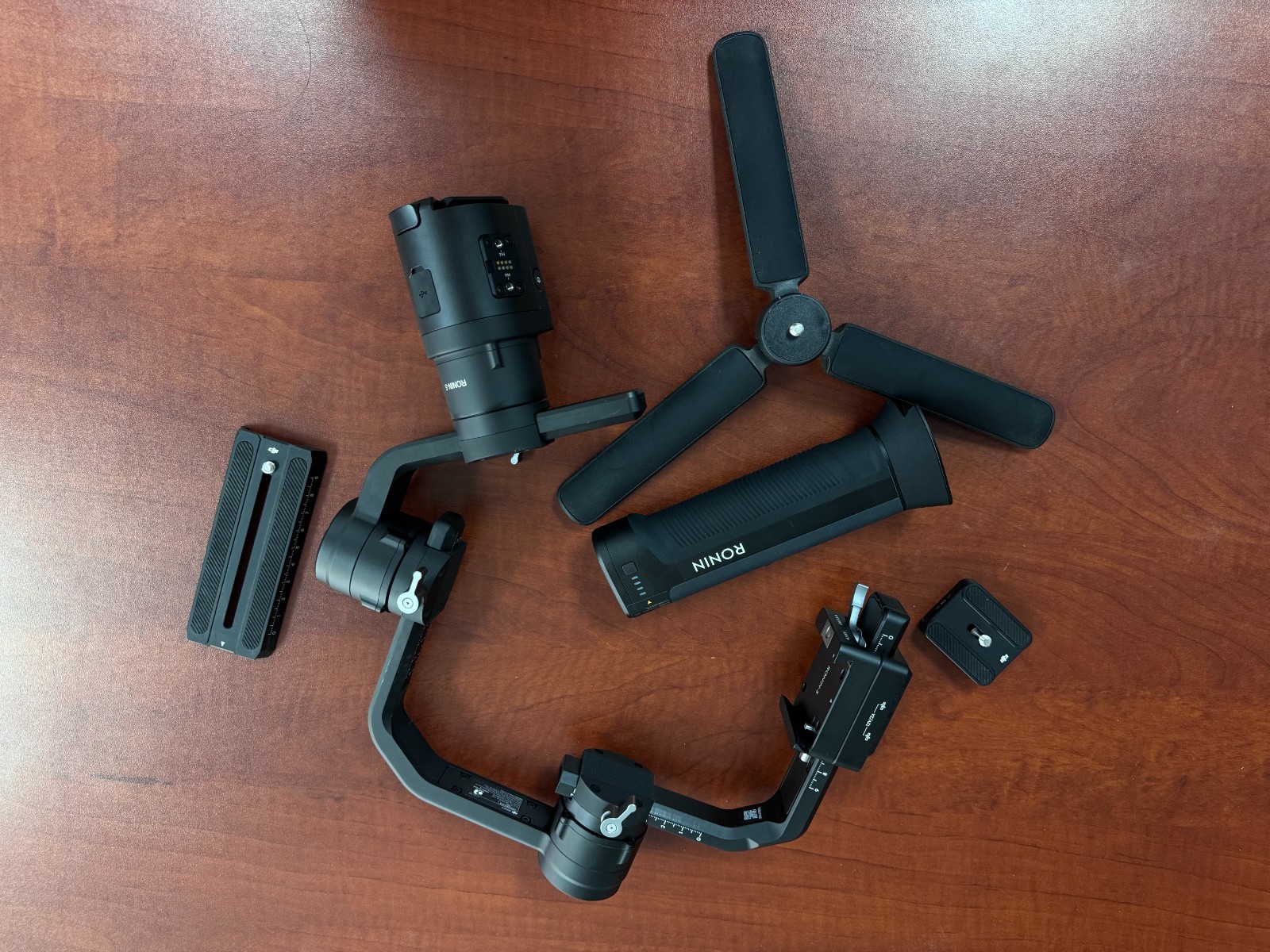 DJI Ronin-S Essentials Camera Stabilizer Kit (CP.RN.00000033.01)