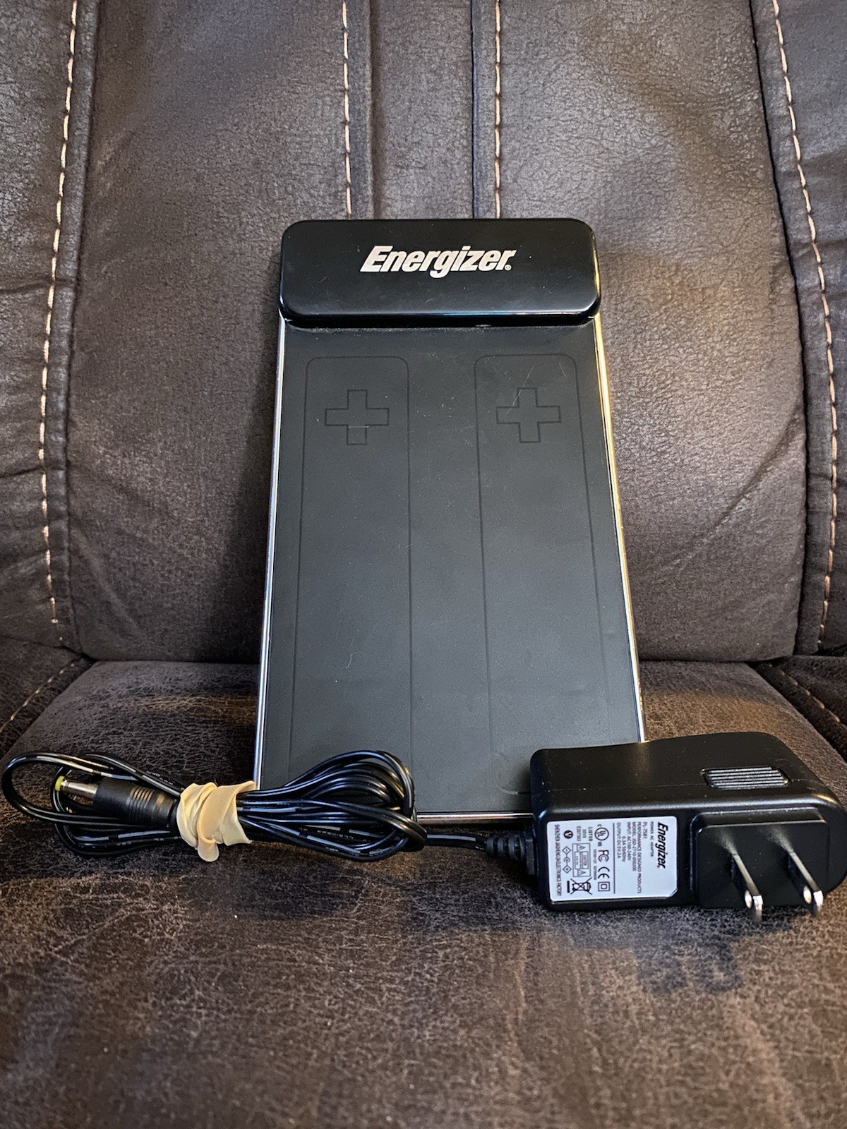 Energizer Induction Charging System for Nintendo Wii Remote PL-7581 Pad And Cord