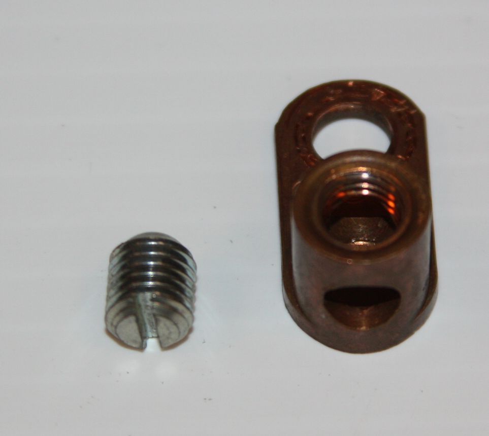 OEM Ground Lug & Set Screw--T5365A-Motorola Quantro/Quantar Radio Repeater/Base