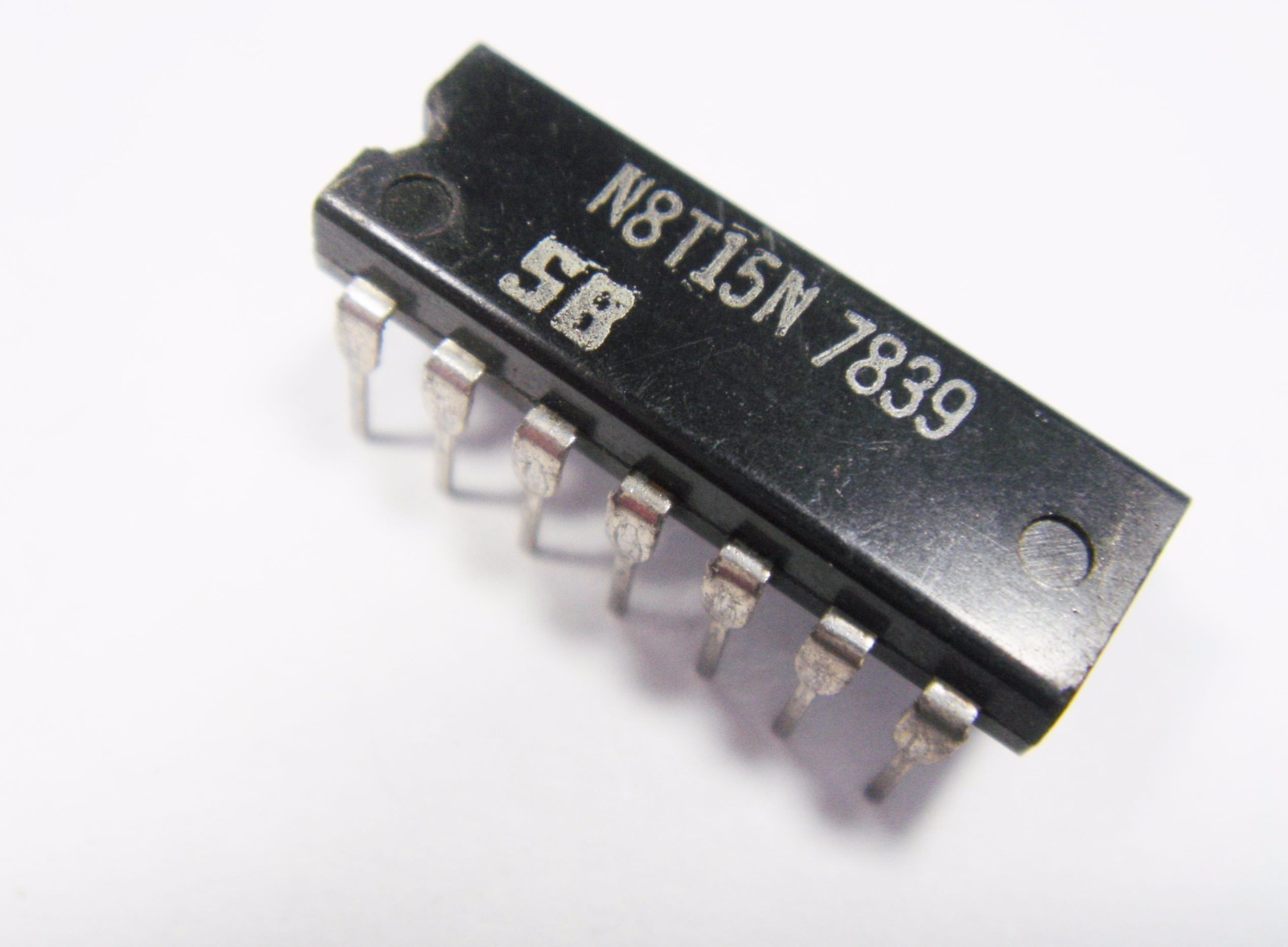 N8T15N Dual Line Driver #E43
