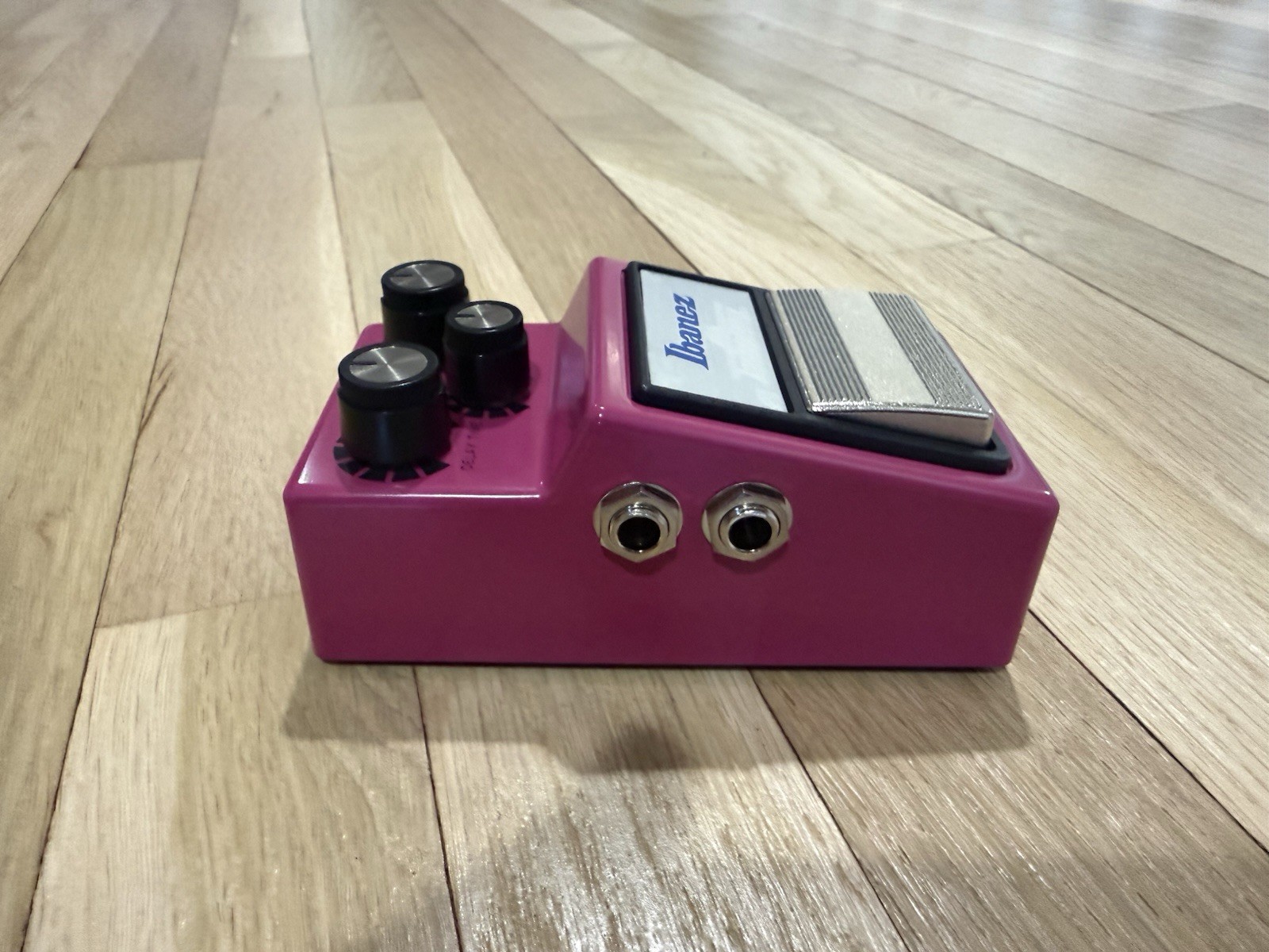 Ibanez AD-9 Delay Guitar Effect Pedal