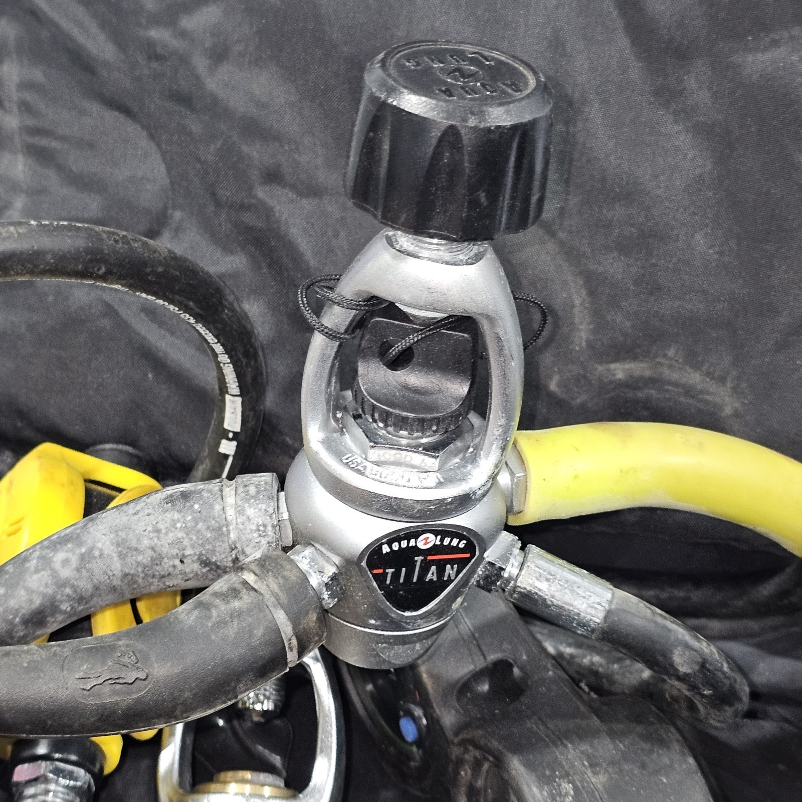 Scuba Regulator Set Used Aqualung Titan Oceanic UNTESTED AS IS