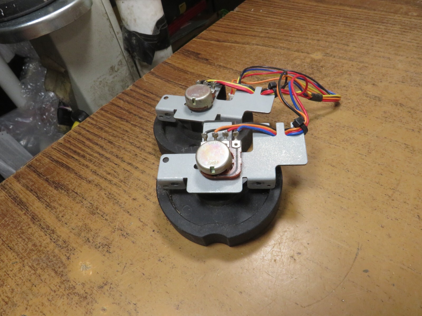 Yamaha s90 Pitch bend/mod wheel assembly