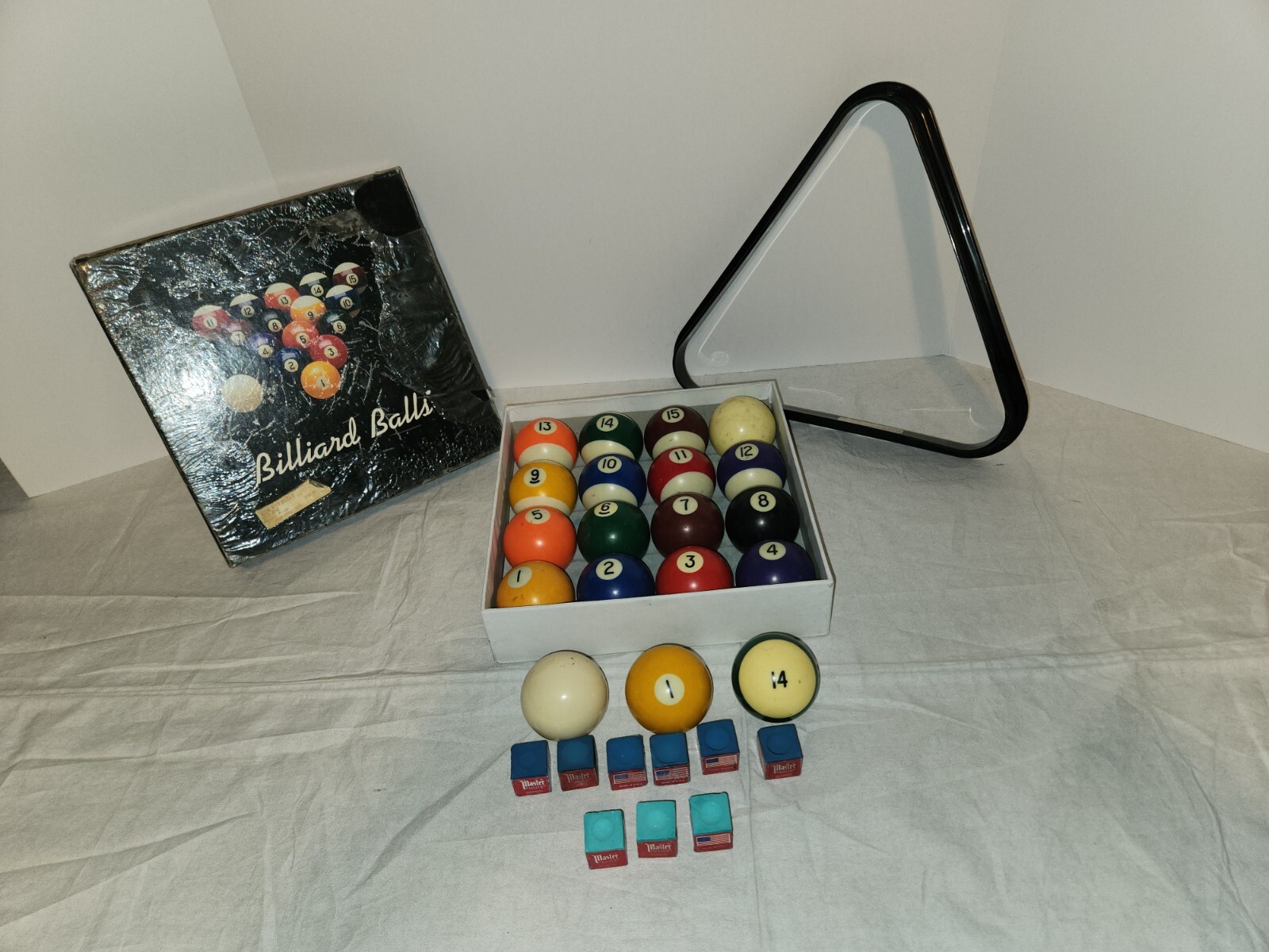 Billiards Lot of 19 Billards Balls, Pool Balls, Triangle, 9 Pieces of Cue Chalk