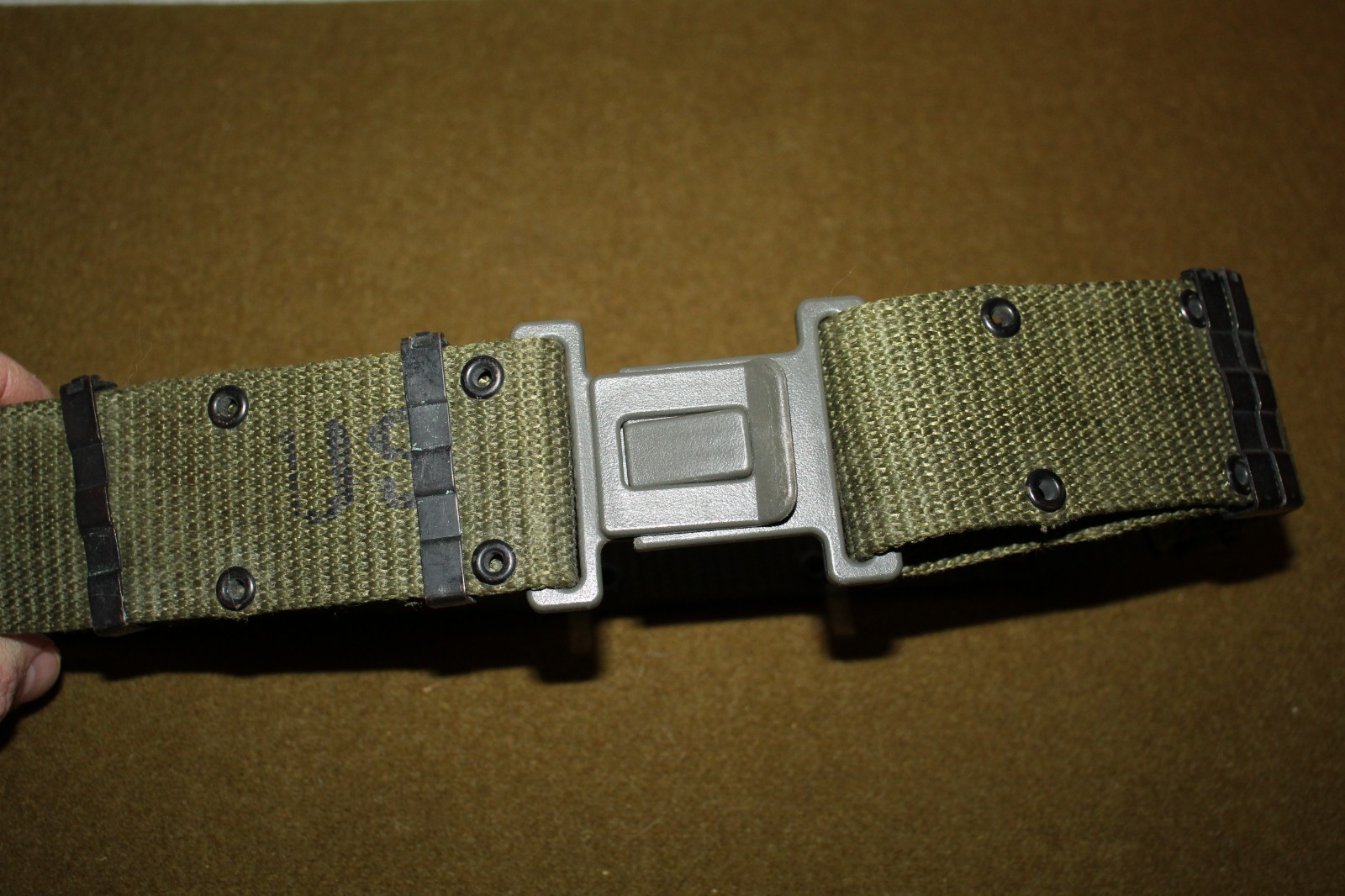 Original U.S. Cold War Era U.S. Army Gun Belt, Size "Medium w/QM Tag, 85' dated