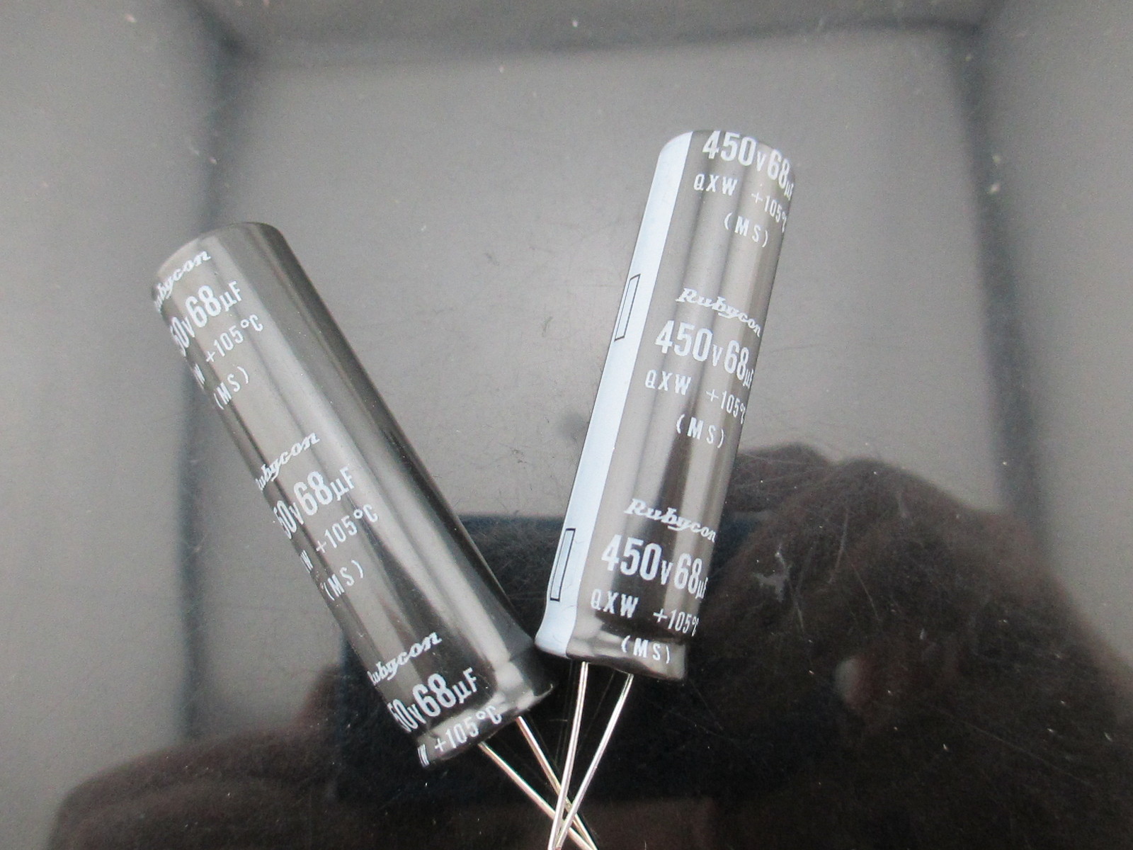 2pcs RUBYCON QXW 68mfd 450v 68uf LED capacitor 105℃ 12.5*45mm