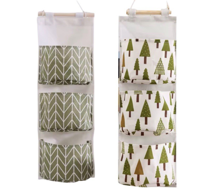 Set Of 2 Wall Mounted 3 Pockets Hanging Storage Bag 24"x7" X'mas Tree Printed