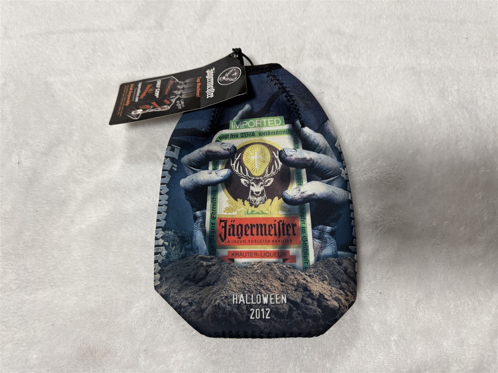 JAGERMEISTER HALLOWEEN 2012 BOTTLE SLEEVE KOOZIE STAY COOL PACK LIMITED EDITION