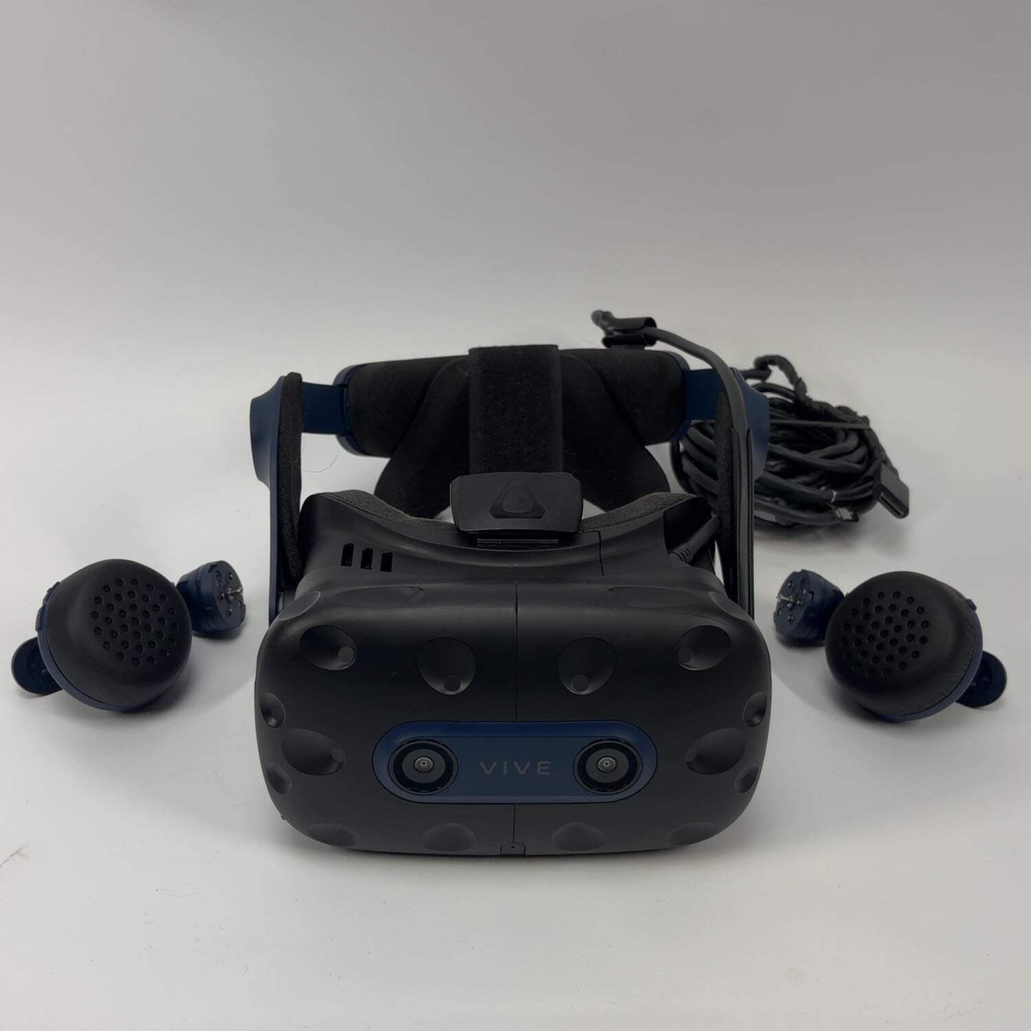HTC Vive Pro 2 PC VR Headset 99HASW001-00 Headset Only