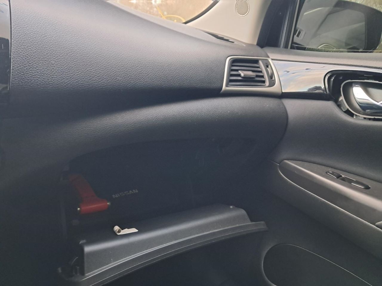 SENTRA    2018 Glove Box 4891491