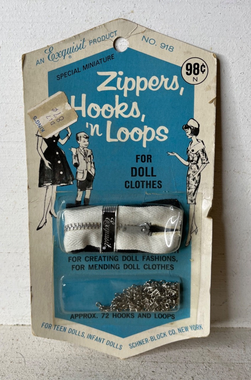 VTG NOS Exquisit Doll Clothes 4 Zippers 72 Hook Loops NIOB
