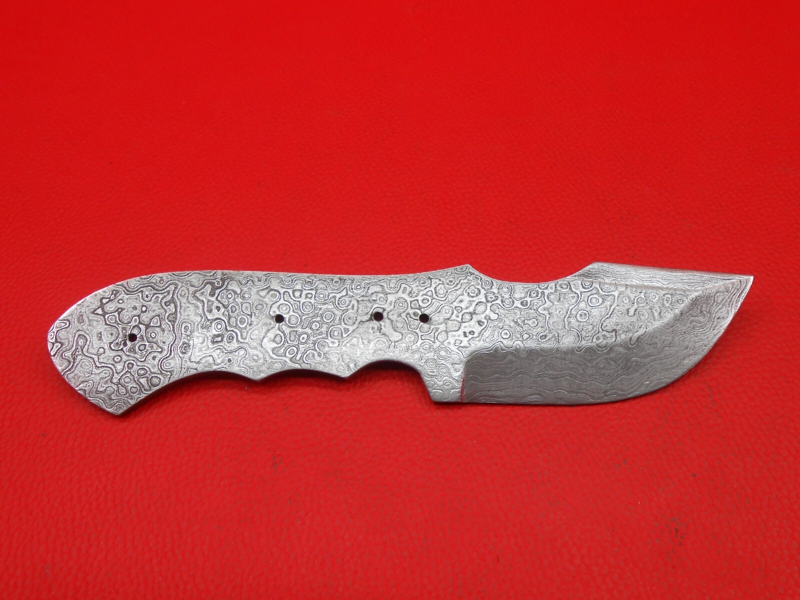 Custom Handmade Pattern Damascus Steel Tracker knife blade blank For Supply S119