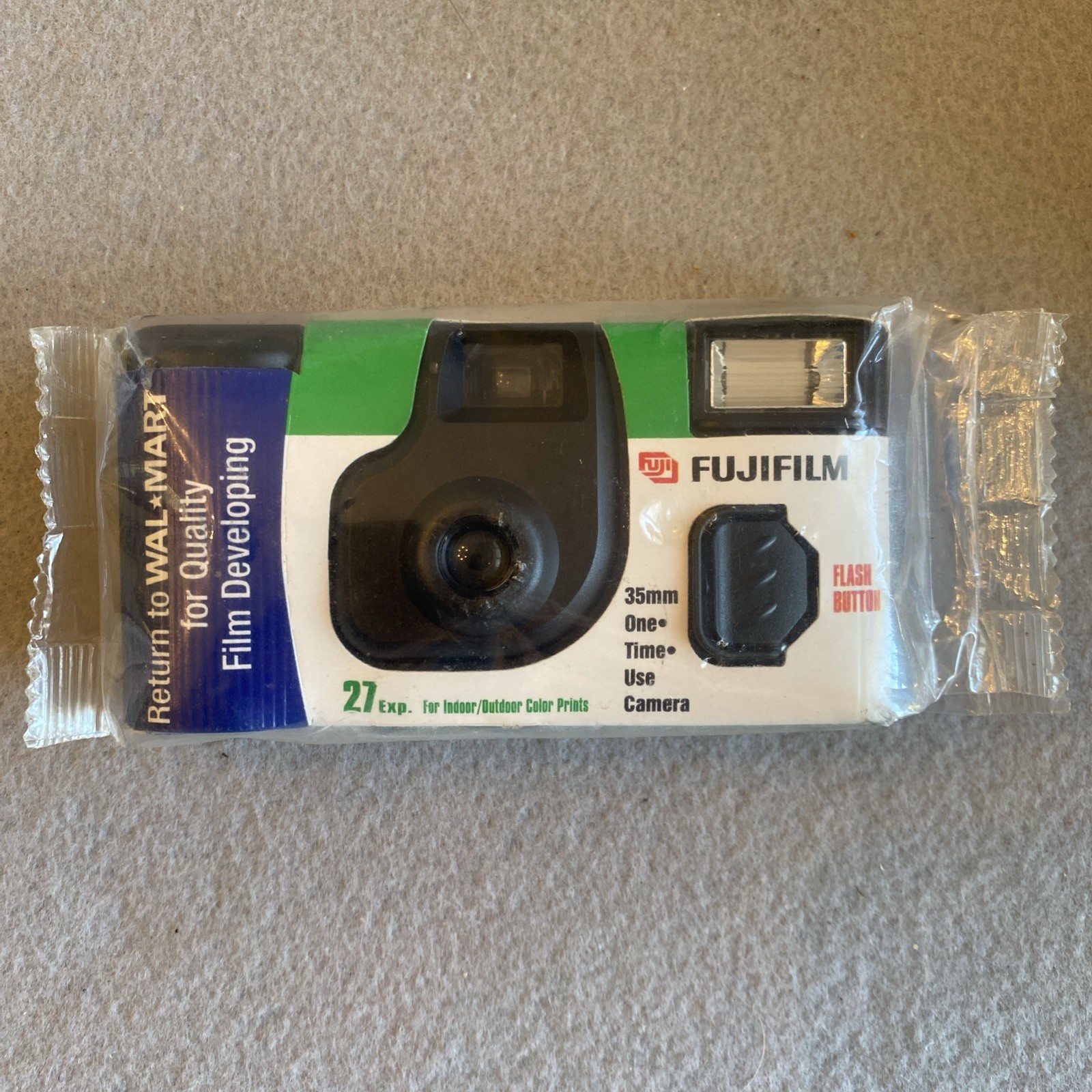 Fujifilm Flash 400 One Time Use Camera with Flash 35mm 27 Exposures Exp 2005-03