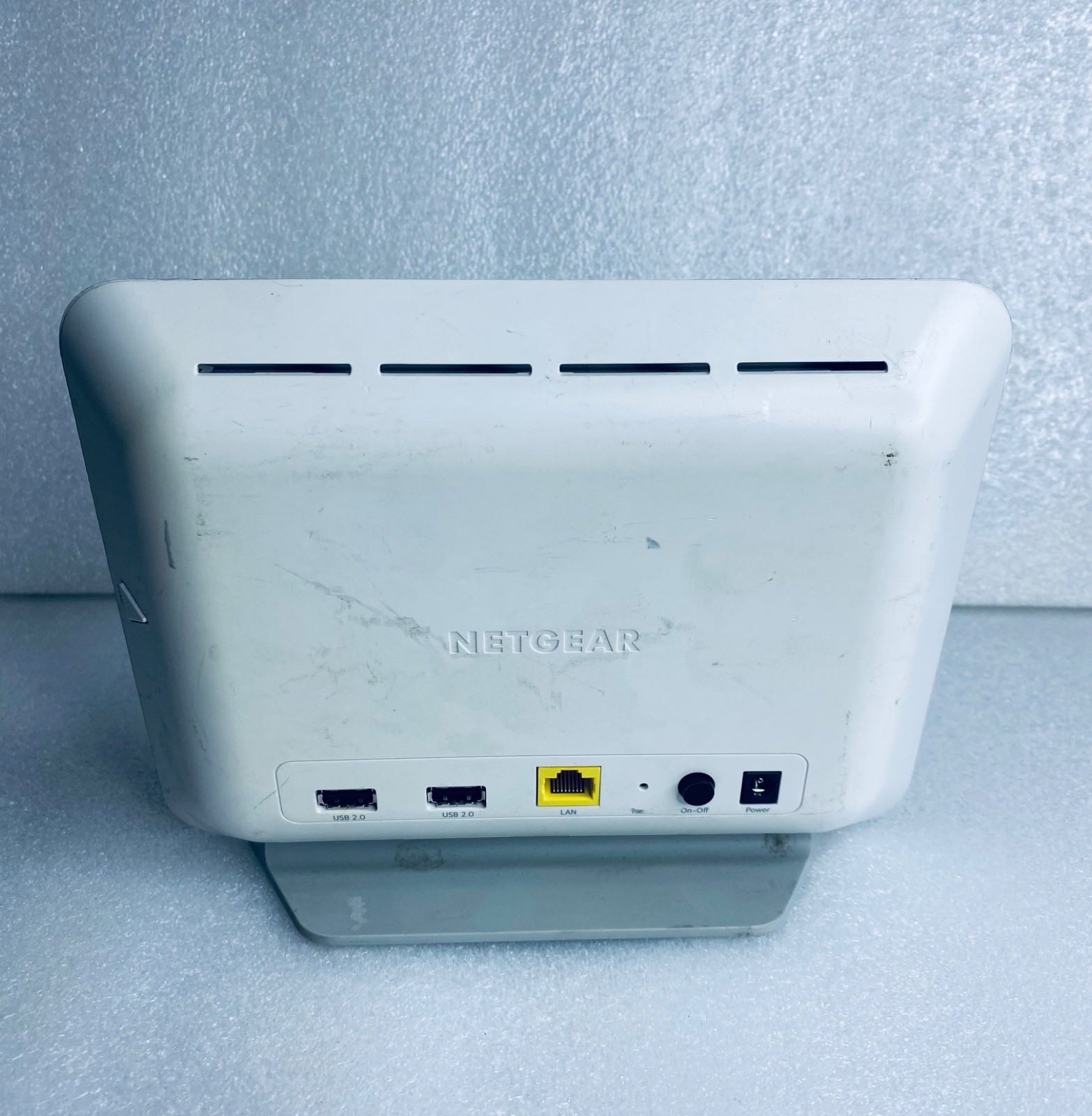 netgear Arlo VMB3000 Smart Home Base Station, White, Parts Or Repair - (READ)
