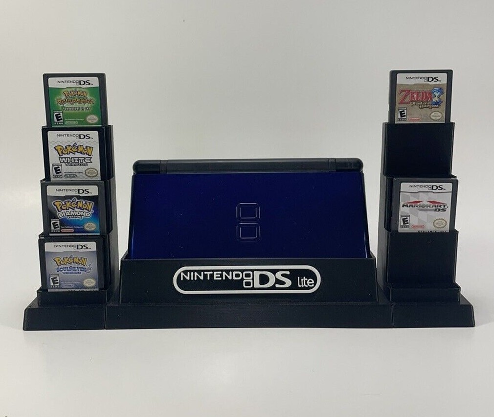 Nintendo DS Lite & 24 Game Cartridge's Display - DISPLAY ONLY (Customize Colors)