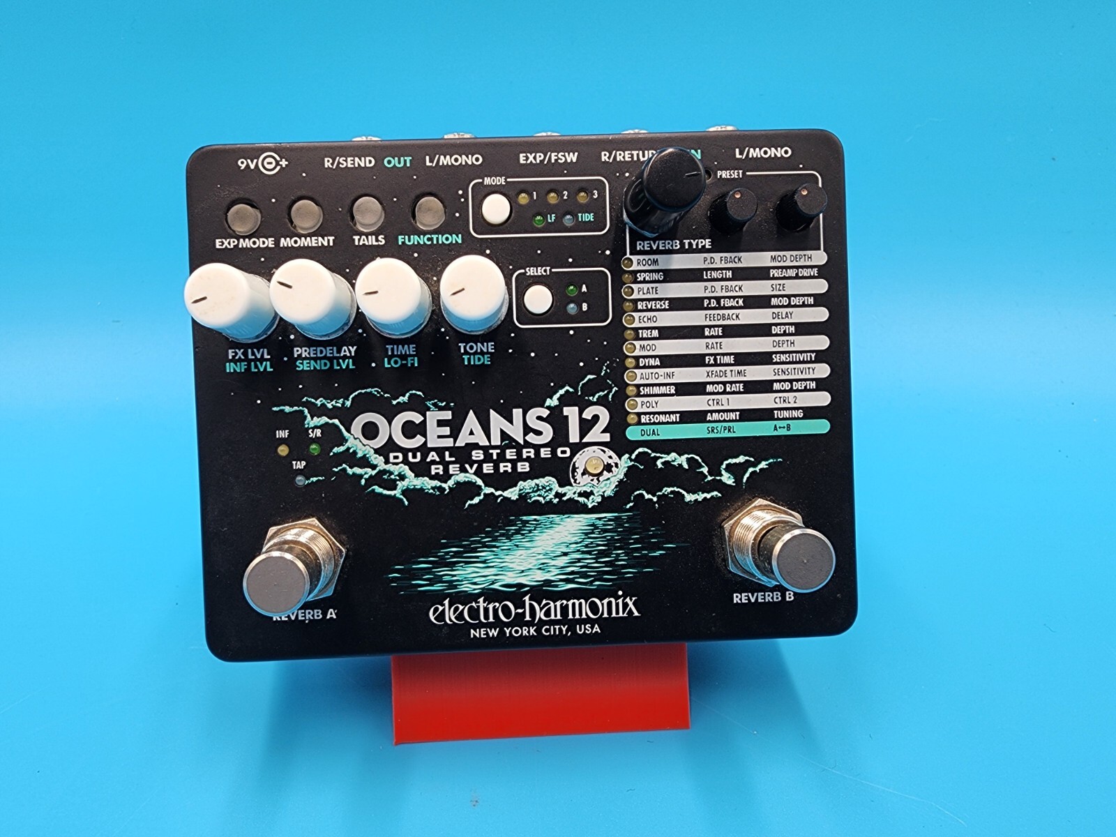 Electro-Harmonix EHX Oceans 12 Dual Stereo Reverb Guitar Effect Pedal Bass Plate