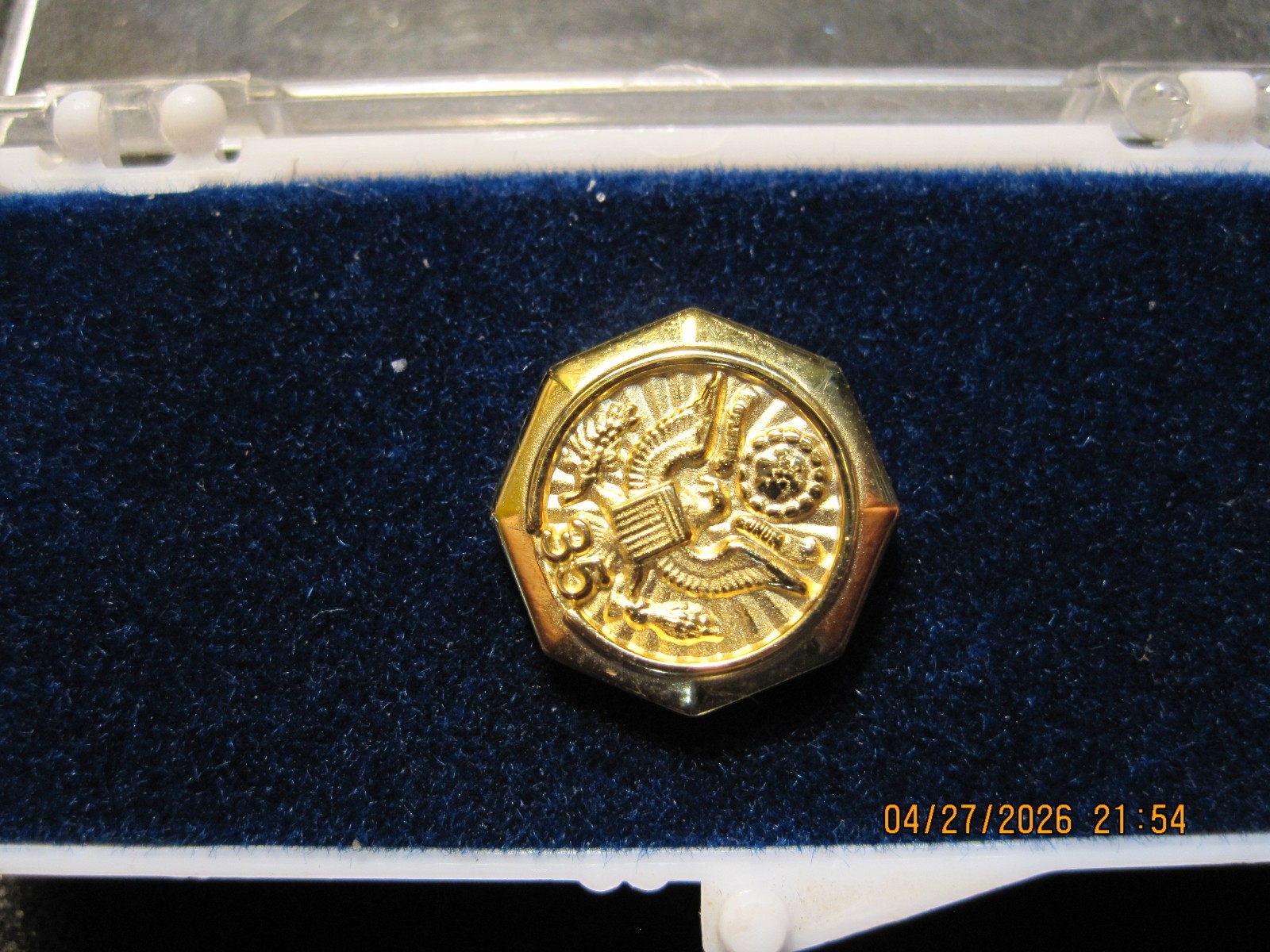 United States Military 35 Year Service Pin NOS