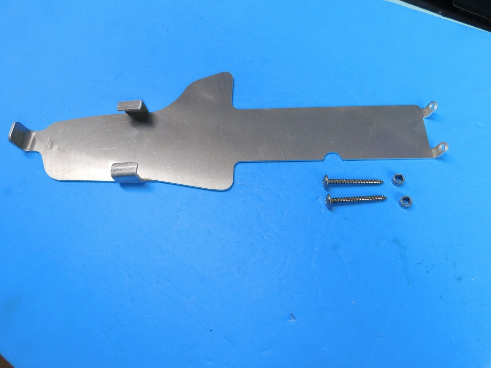 REAR TANK HANDLE GUARD SKID PLATE FOR STIHL MS462 MS462C CHAINSAW  ---  BOX 4029