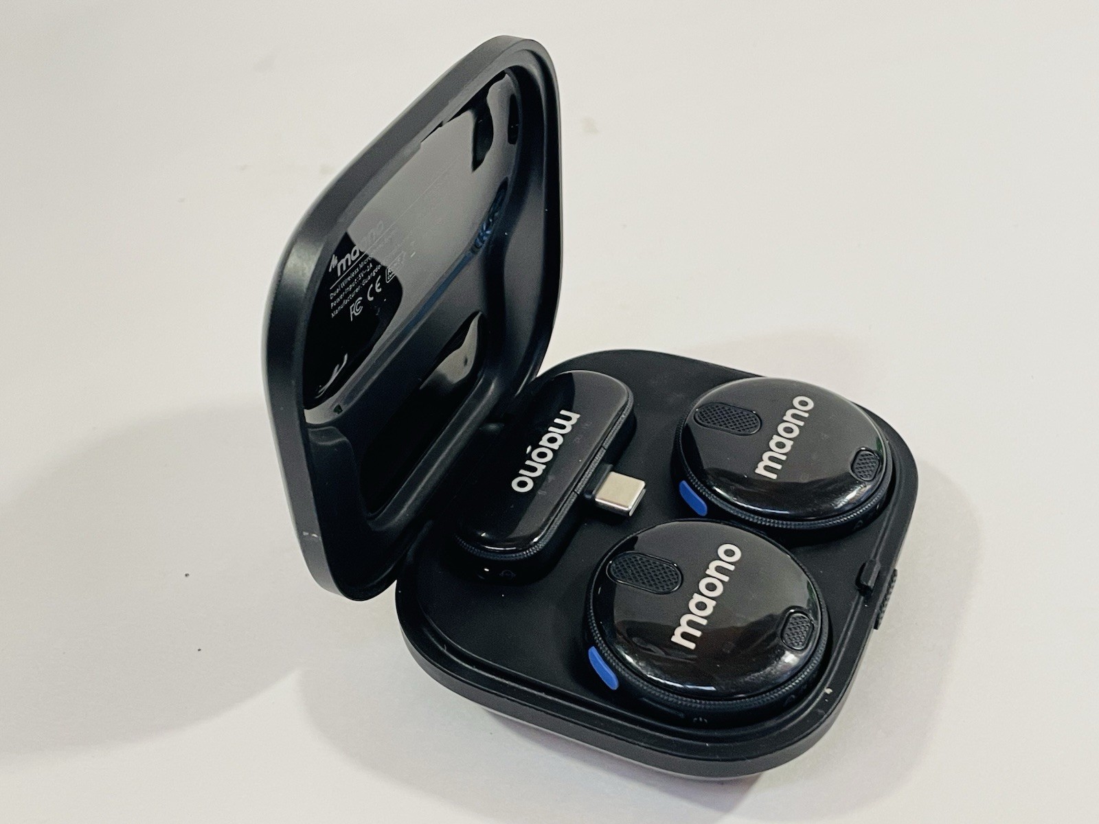 Maono Wireless Lavalier Microphone for IPhone WM620